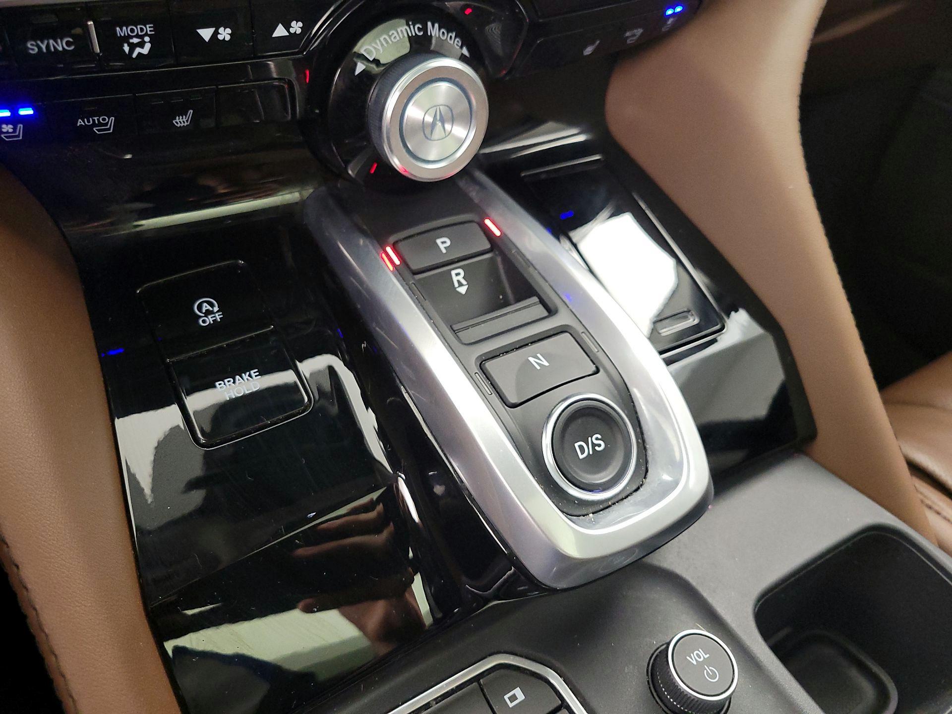 Thumbnail: 2022 Acura MDX - 18