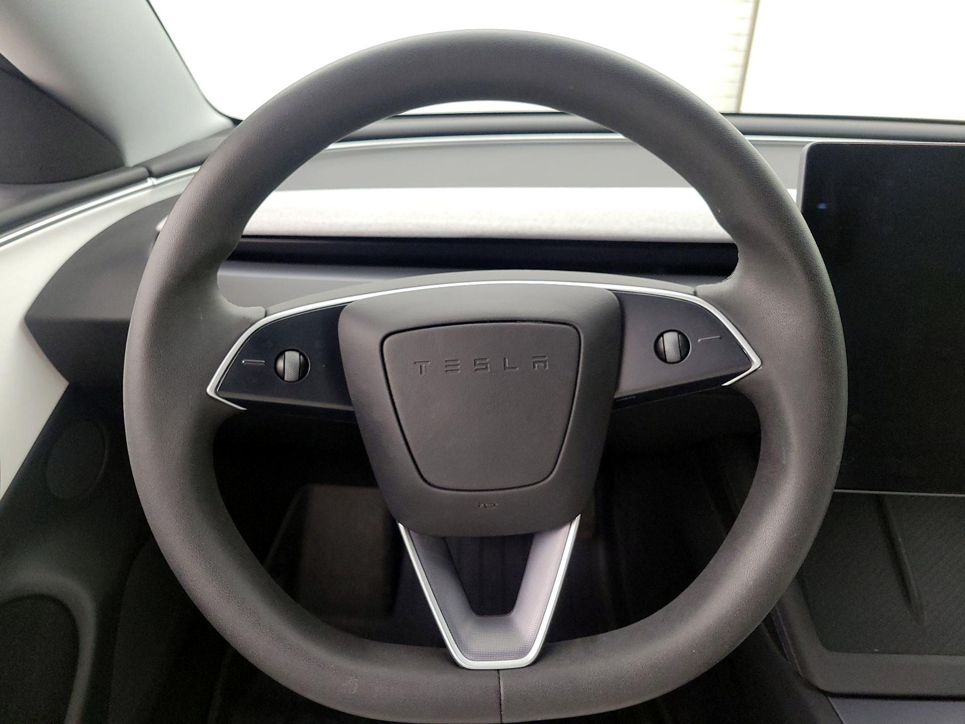 Thumbnail: 2024 Tesla Model 3 - 10