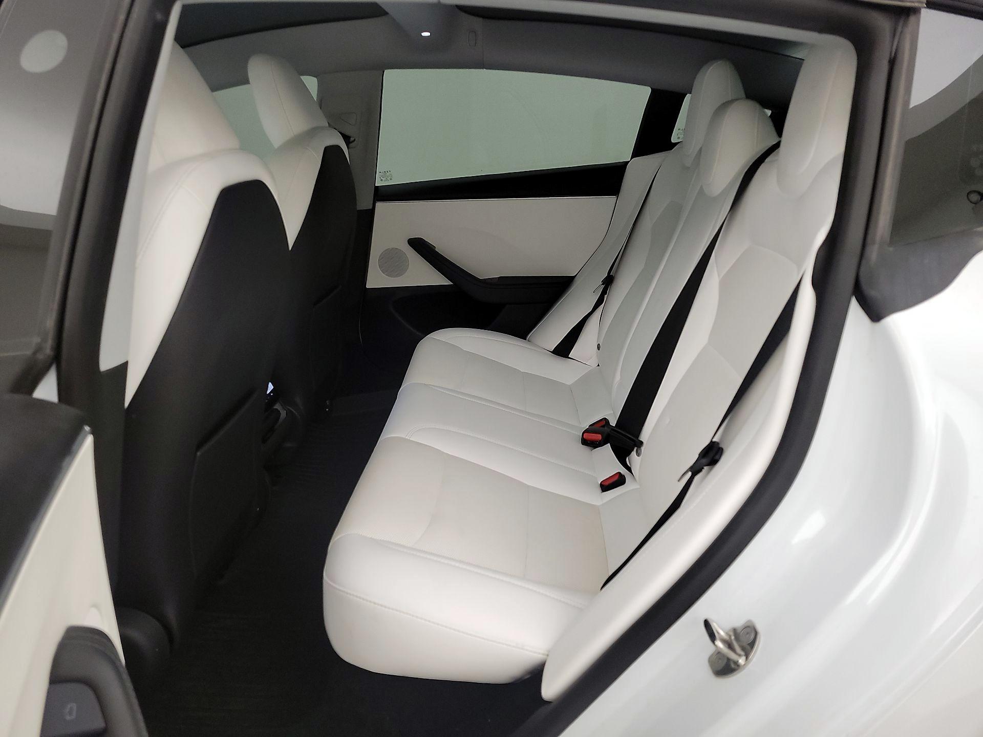 Thumbnail: 2024 Tesla Model 3 - 19