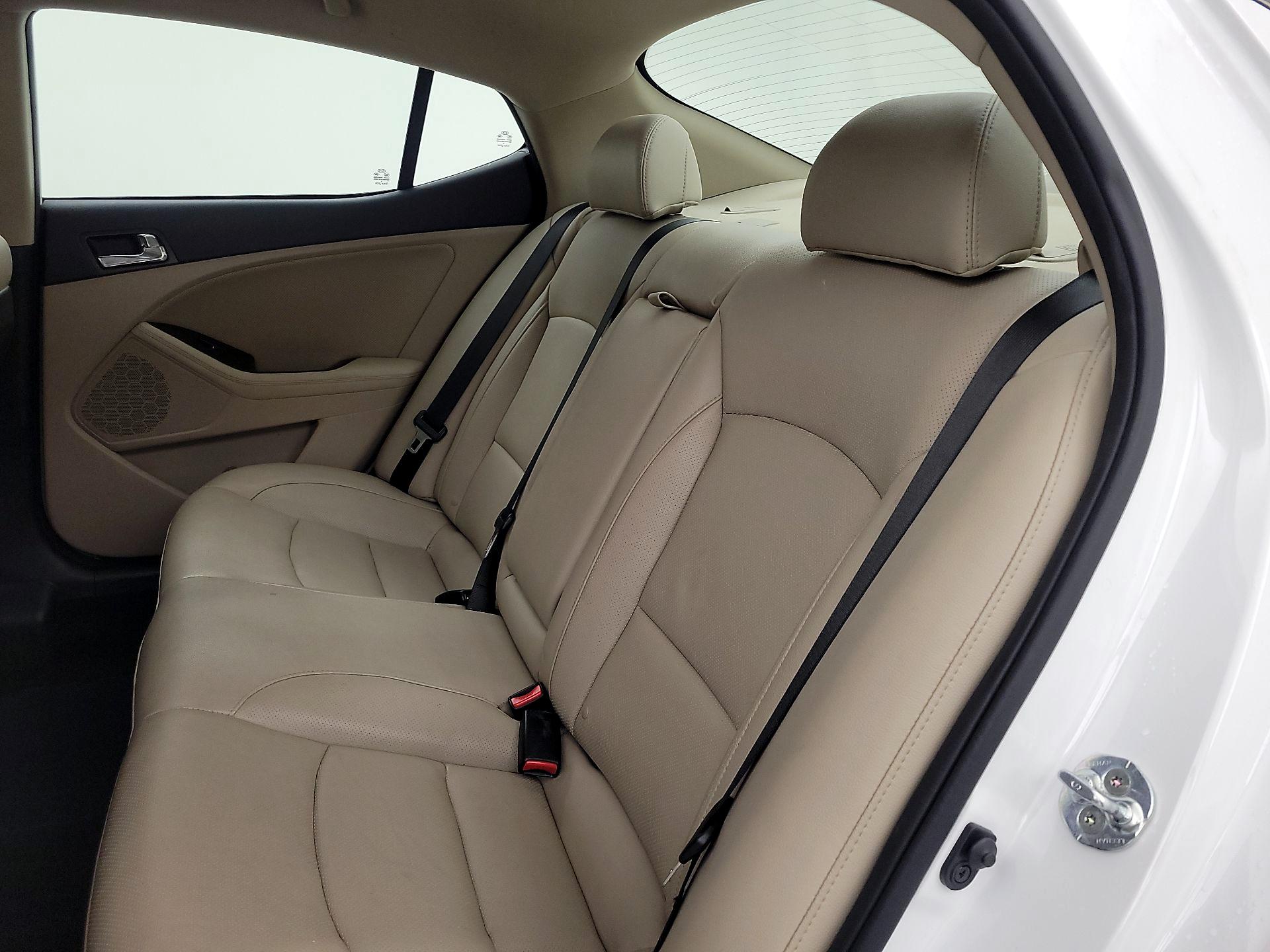 Thumbnail: 2015 Kia Optima - 18