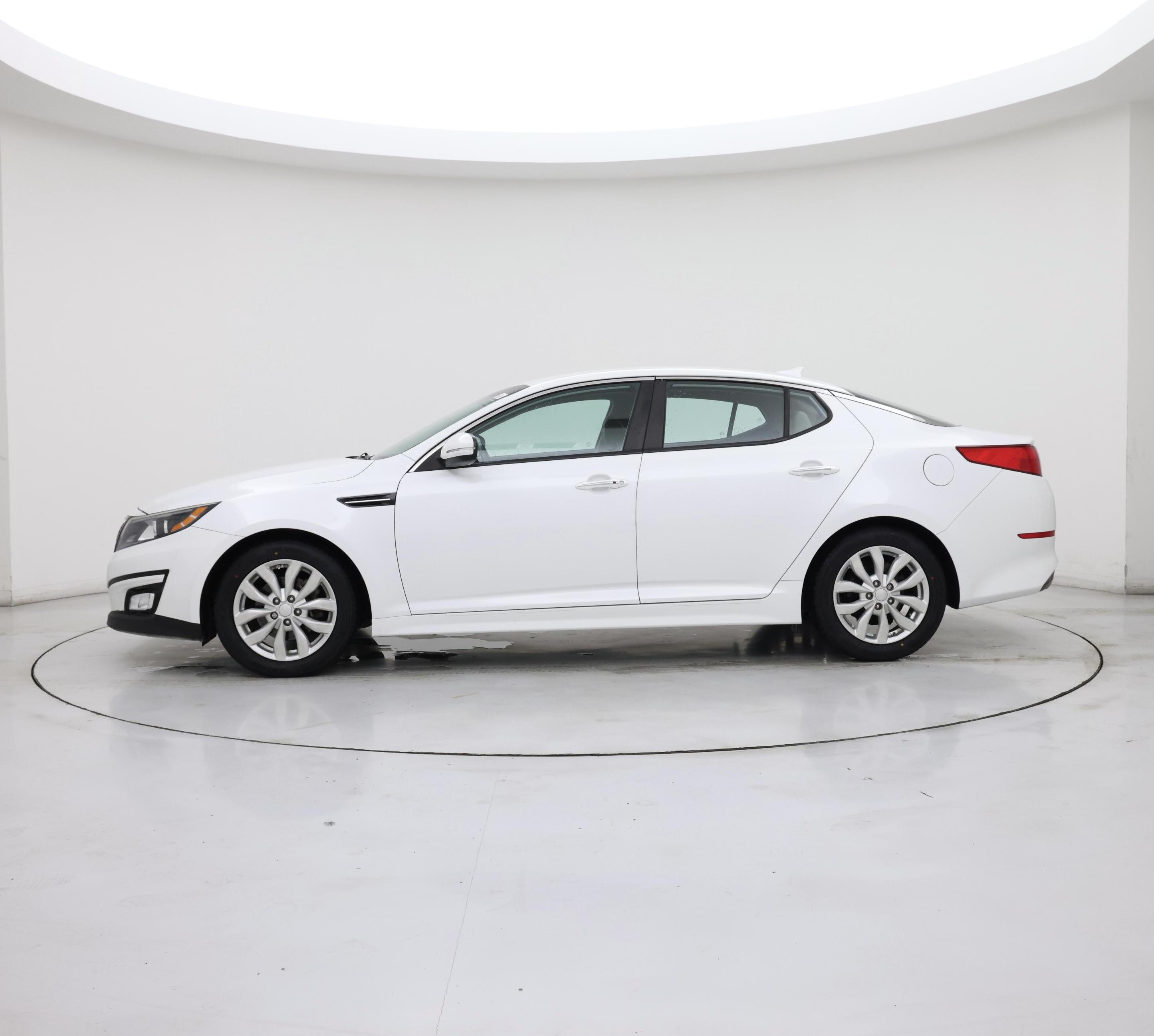 Thumbnail: 2015 Kia Optima - 3