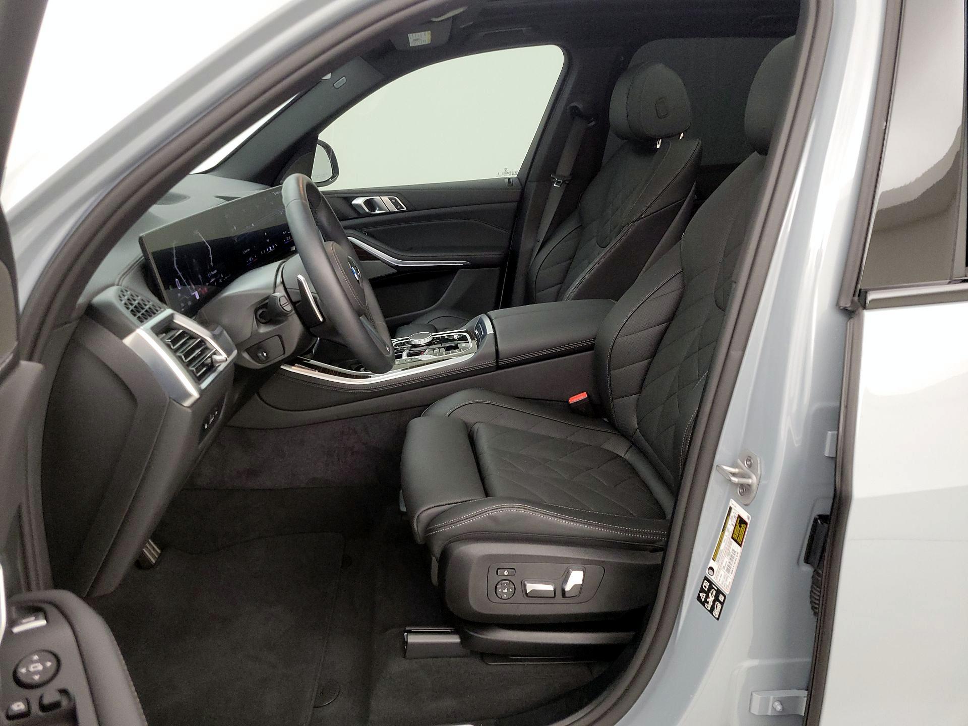 Thumbnail: 2026 BMW X5 - 11