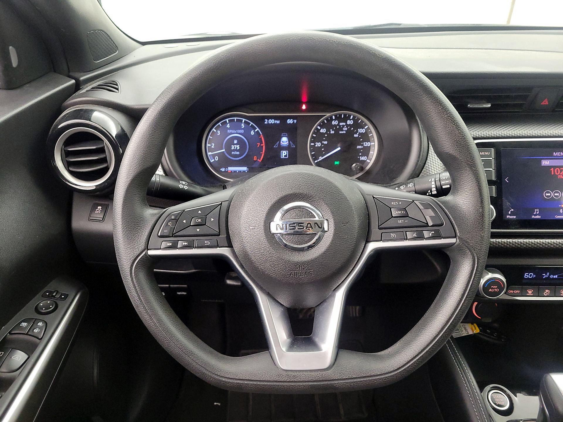 Thumbnail: 2018 Nissan Kicks - 10