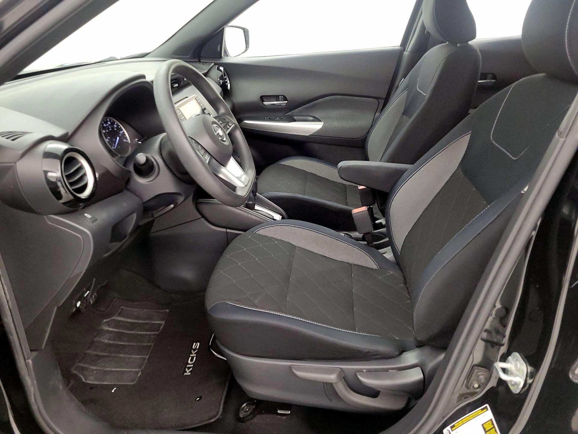 Thumbnail: 2018 Nissan Kicks - 11