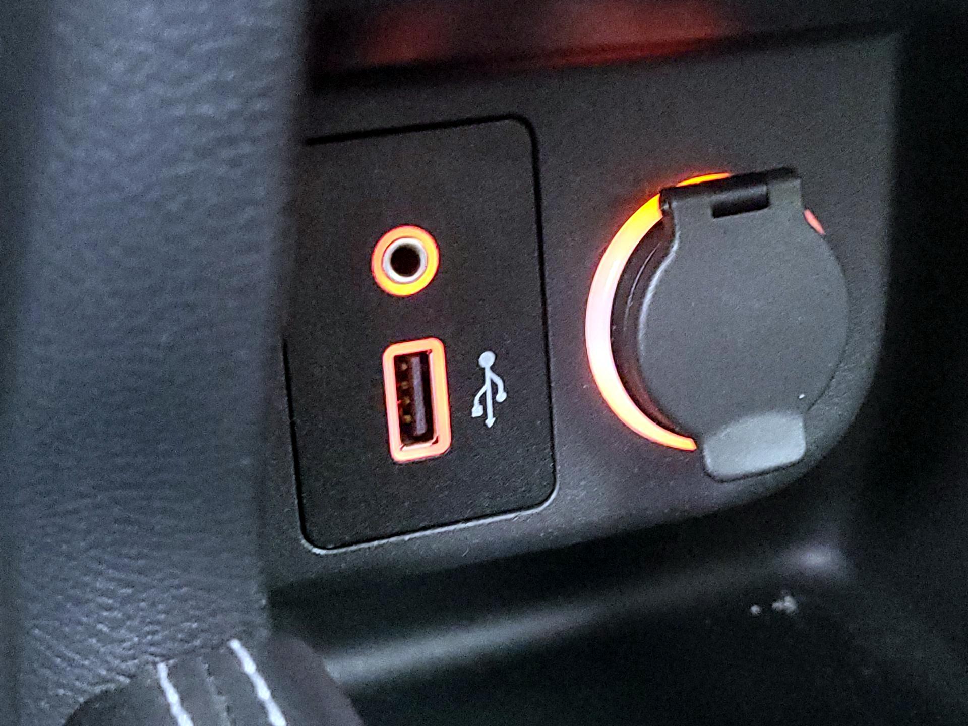 Thumbnail: 2018 Nissan Kicks - 18