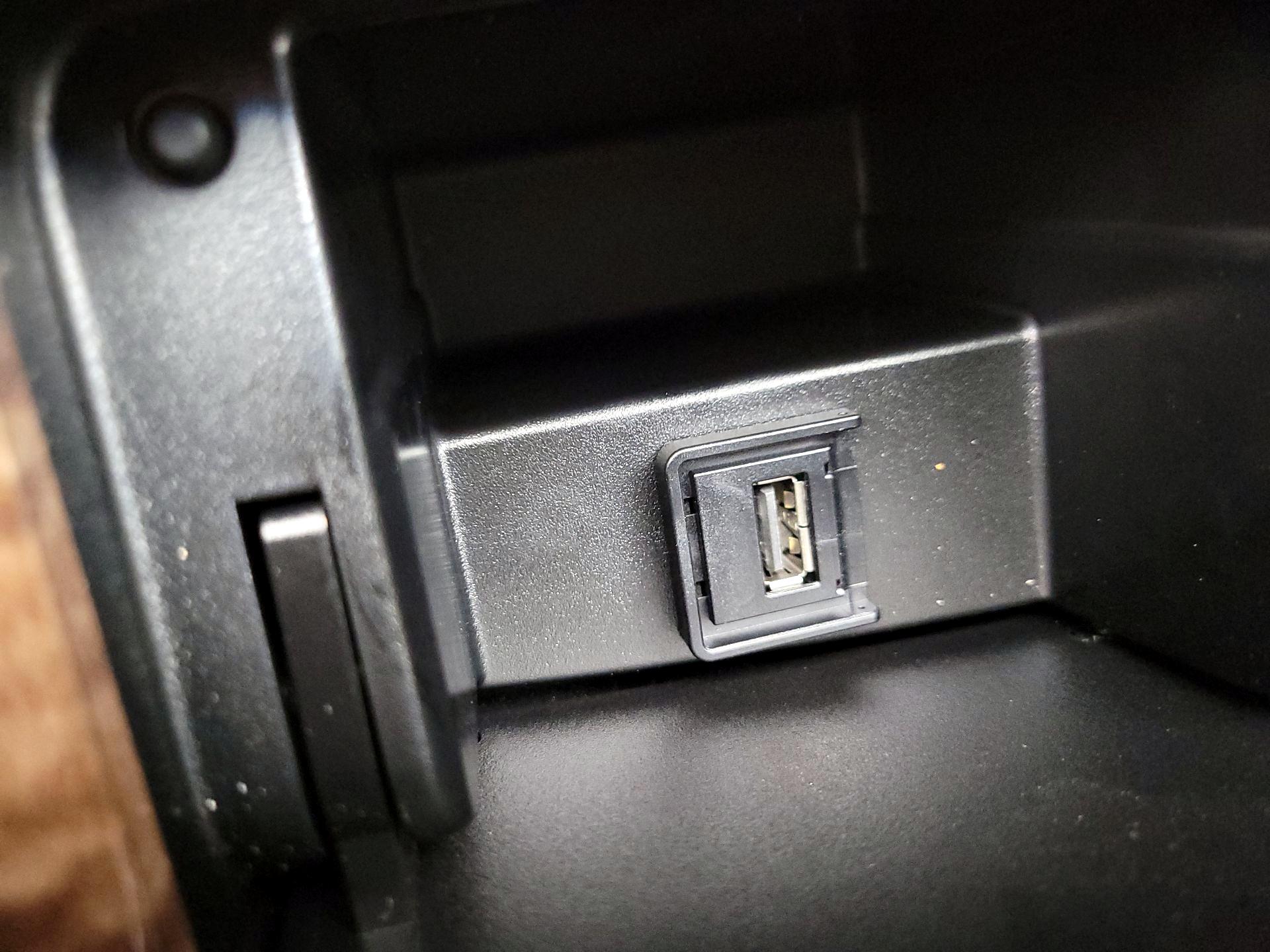 Thumbnail: 2017 Nissan Armada - 19