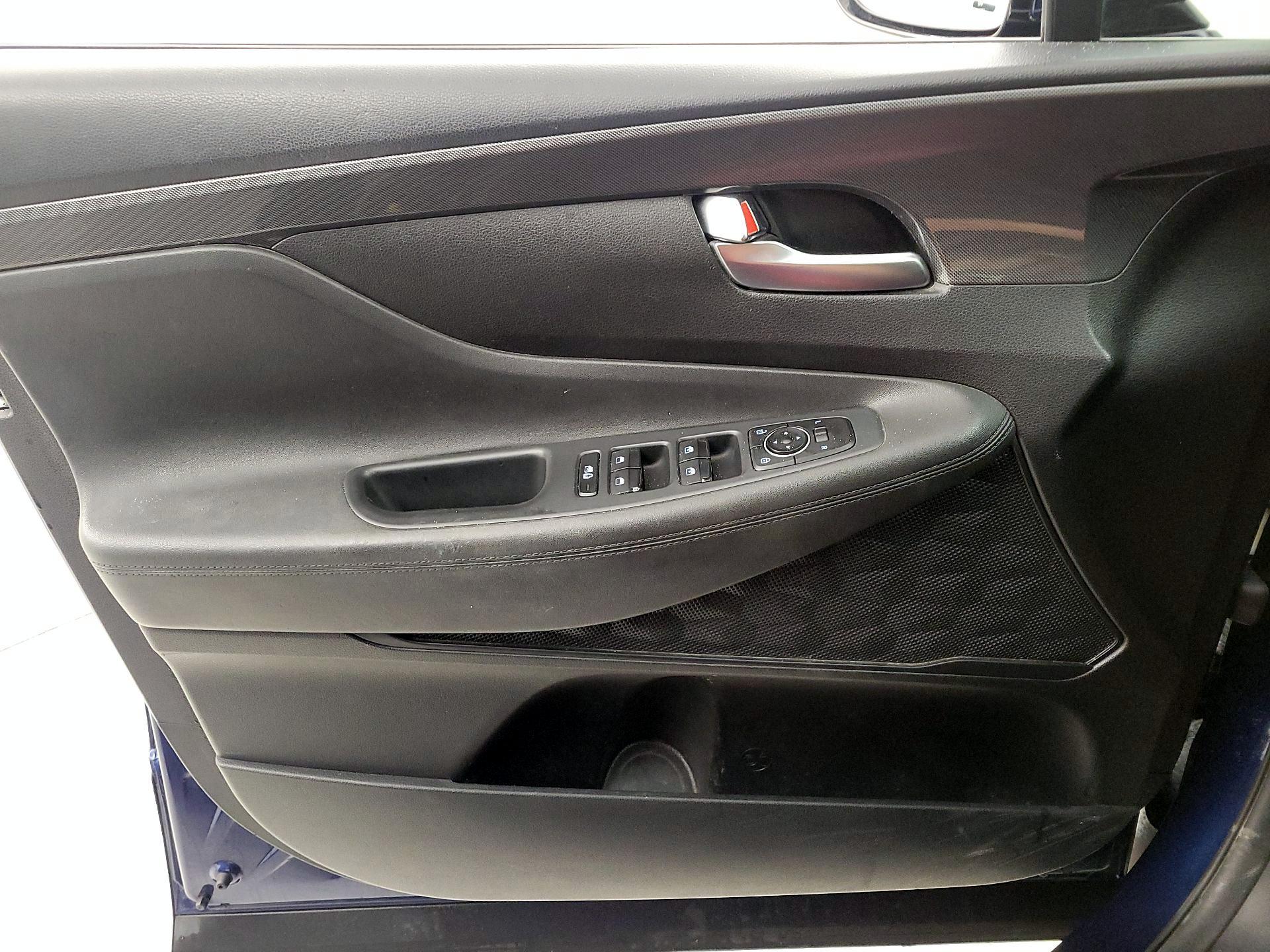 Thumbnail: 2022 Hyundai Santa Fe - 12