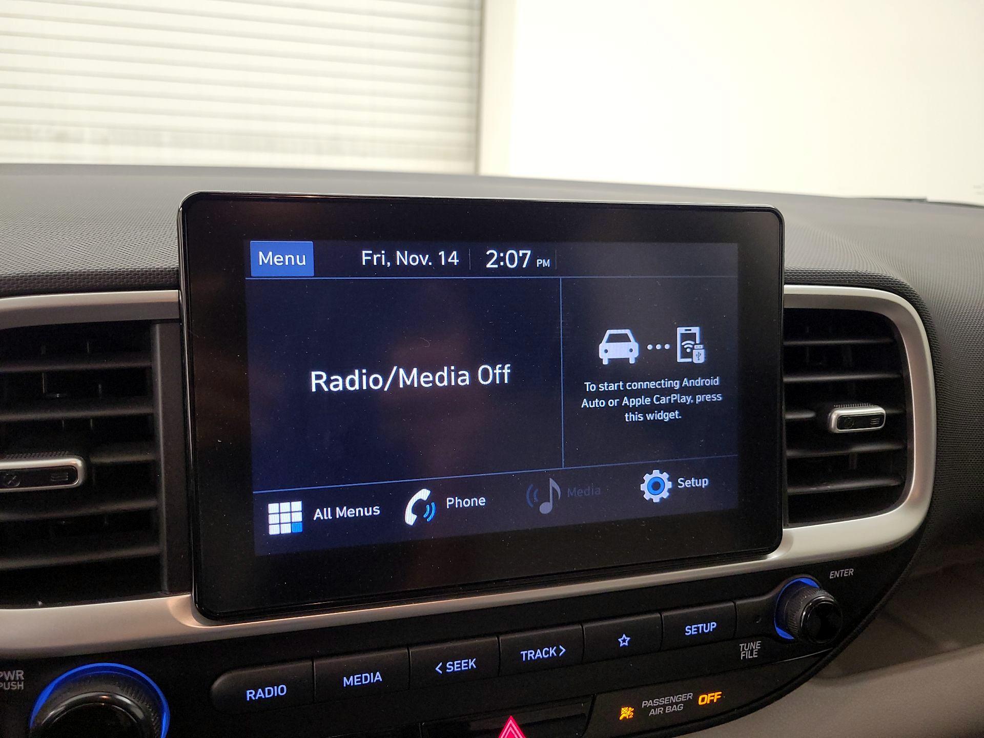 Thumbnail: 2021 Hyundai Venue - 15