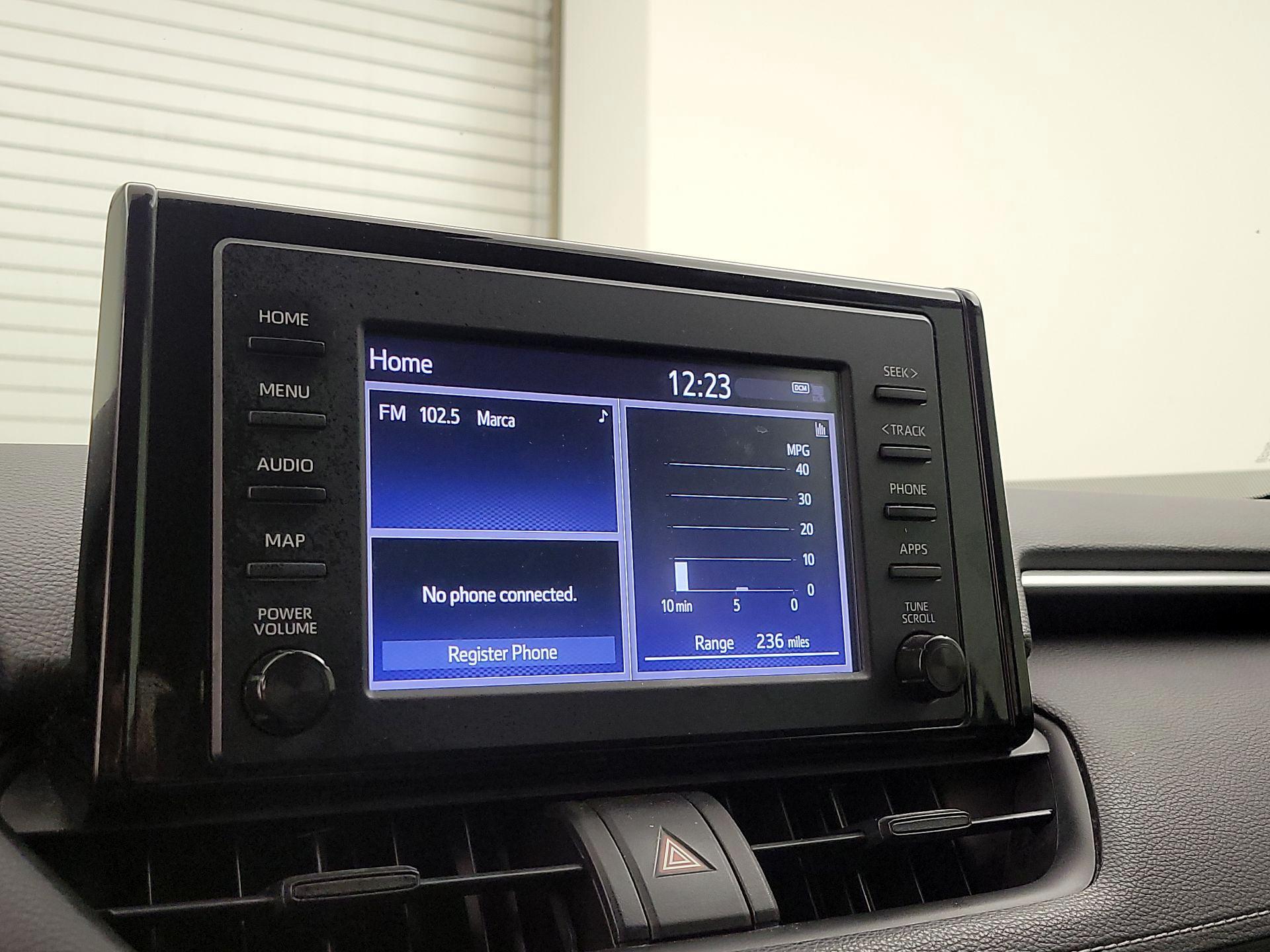 Thumbnail: 2019 Toyota RAV4 - 15