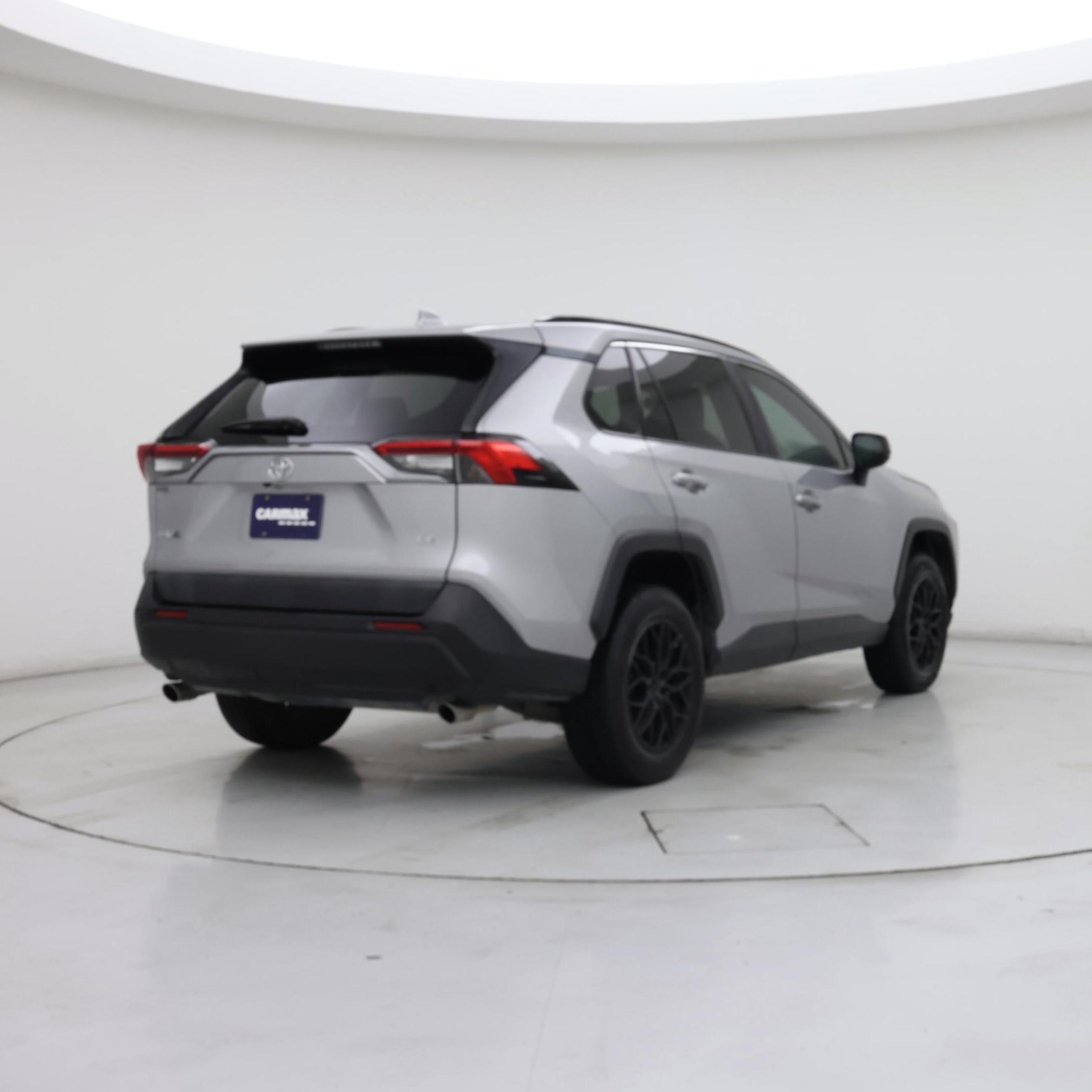 Thumbnail: 2019 Toyota RAV4 - 8
