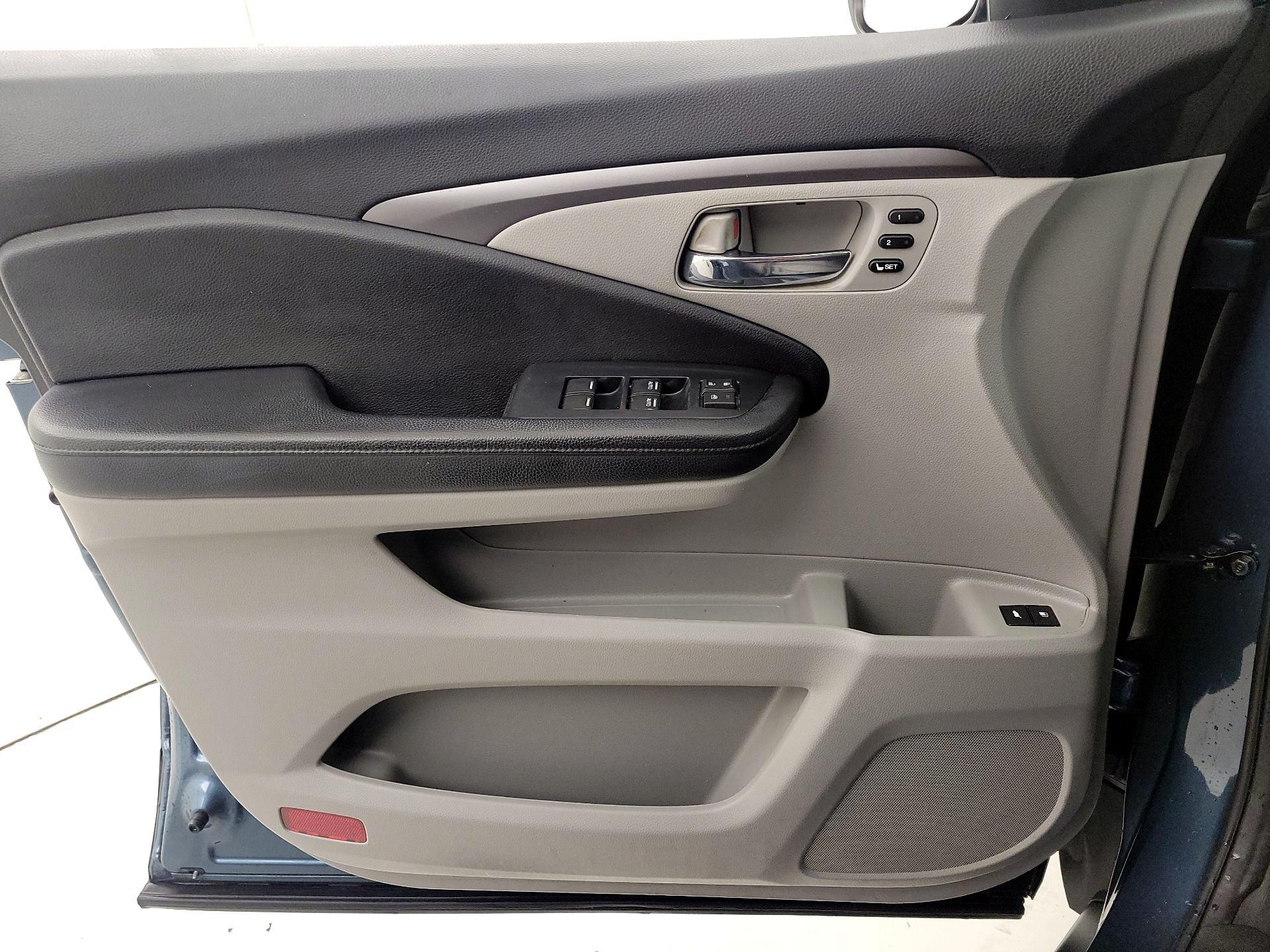 Thumbnail: 2021 Honda Pilot - 12