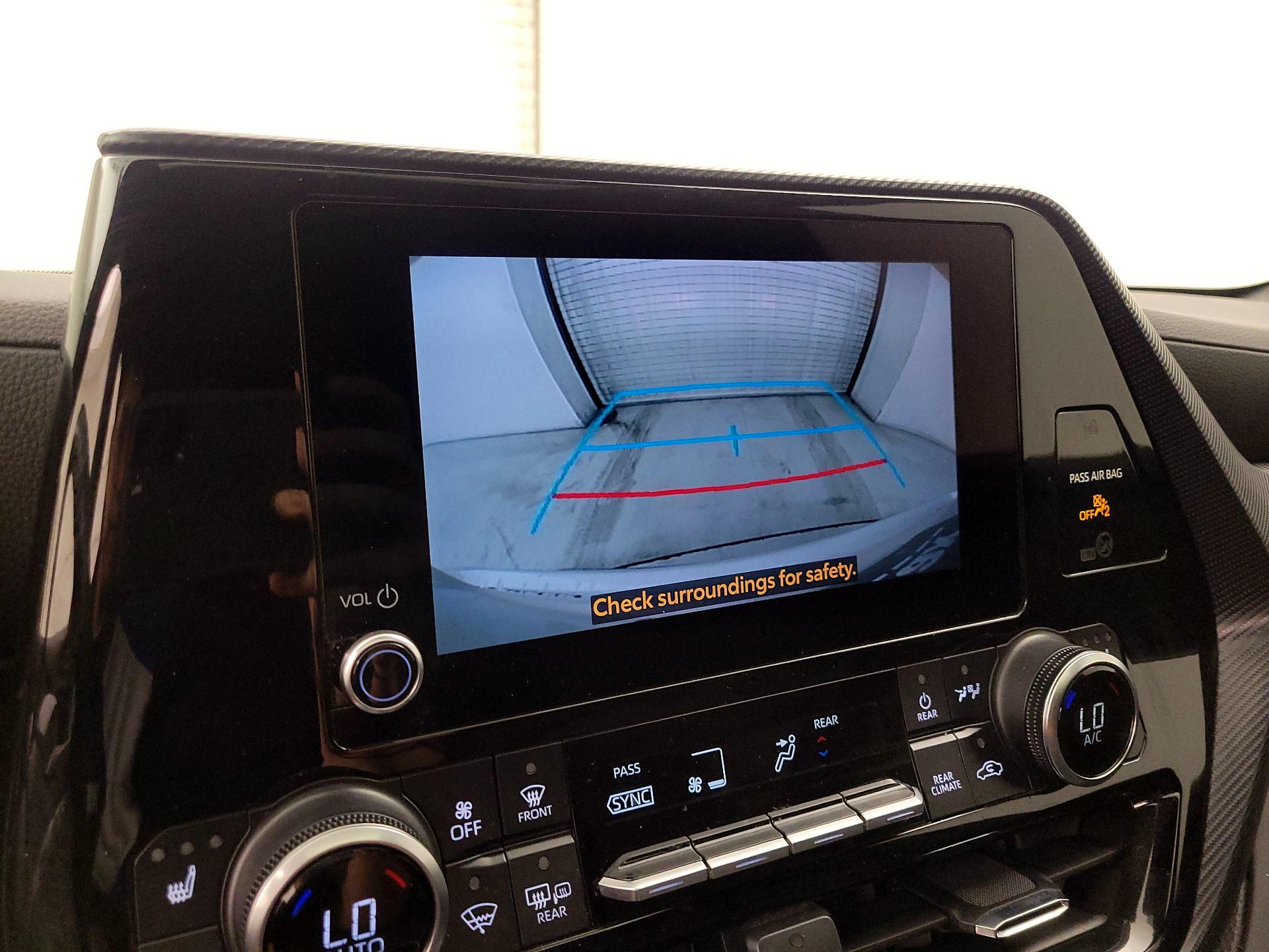 Thumbnail: 2023 Toyota Highlander - 14