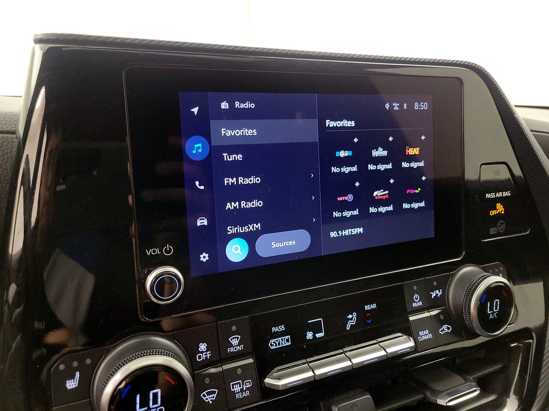 Thumbnail: 2023 Toyota Highlander - 15