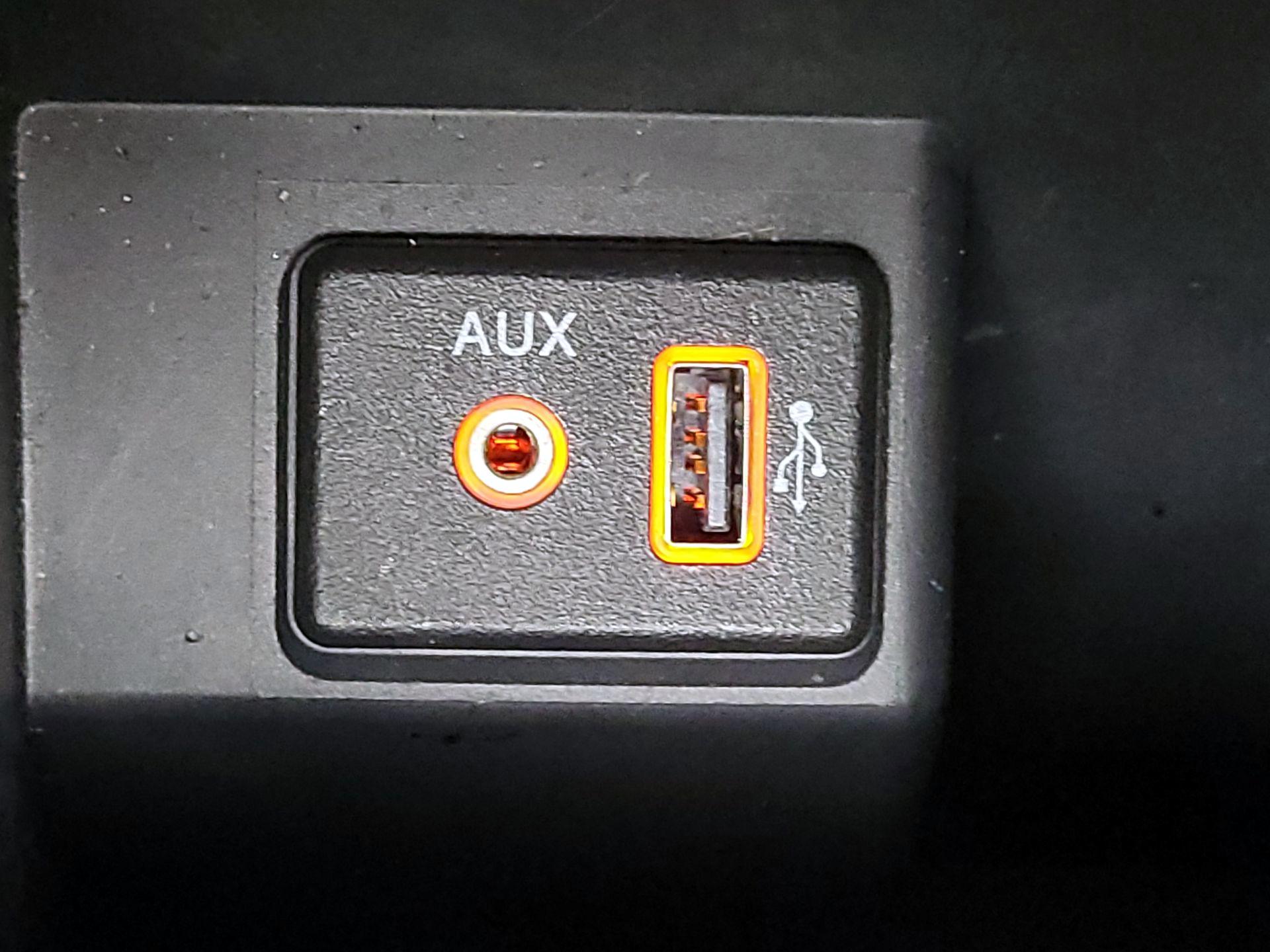 Thumbnail: 2018 Nissan Sentra - 18