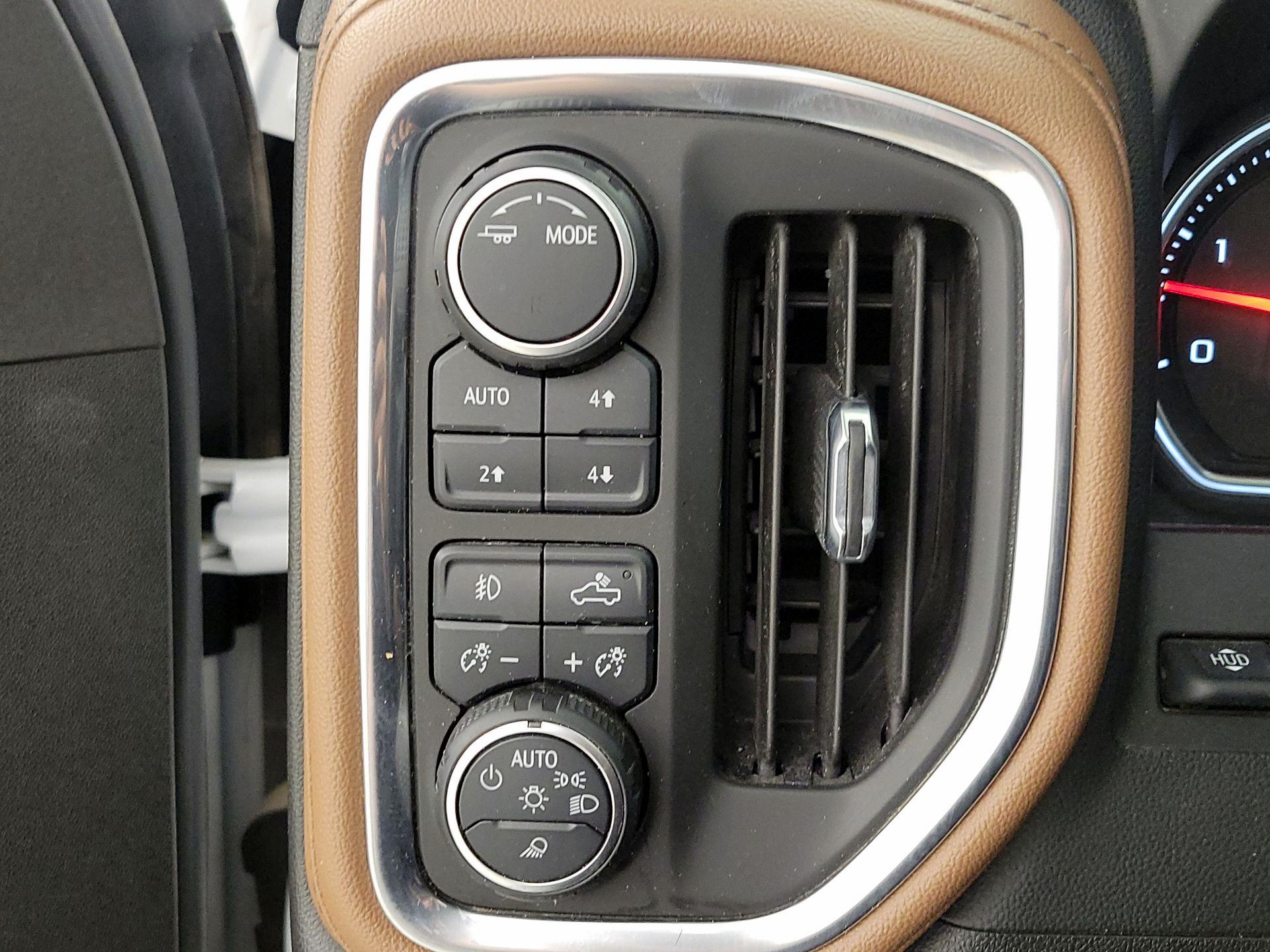 Thumbnail: 2021 Chevrolet Silverado 2500 - 13