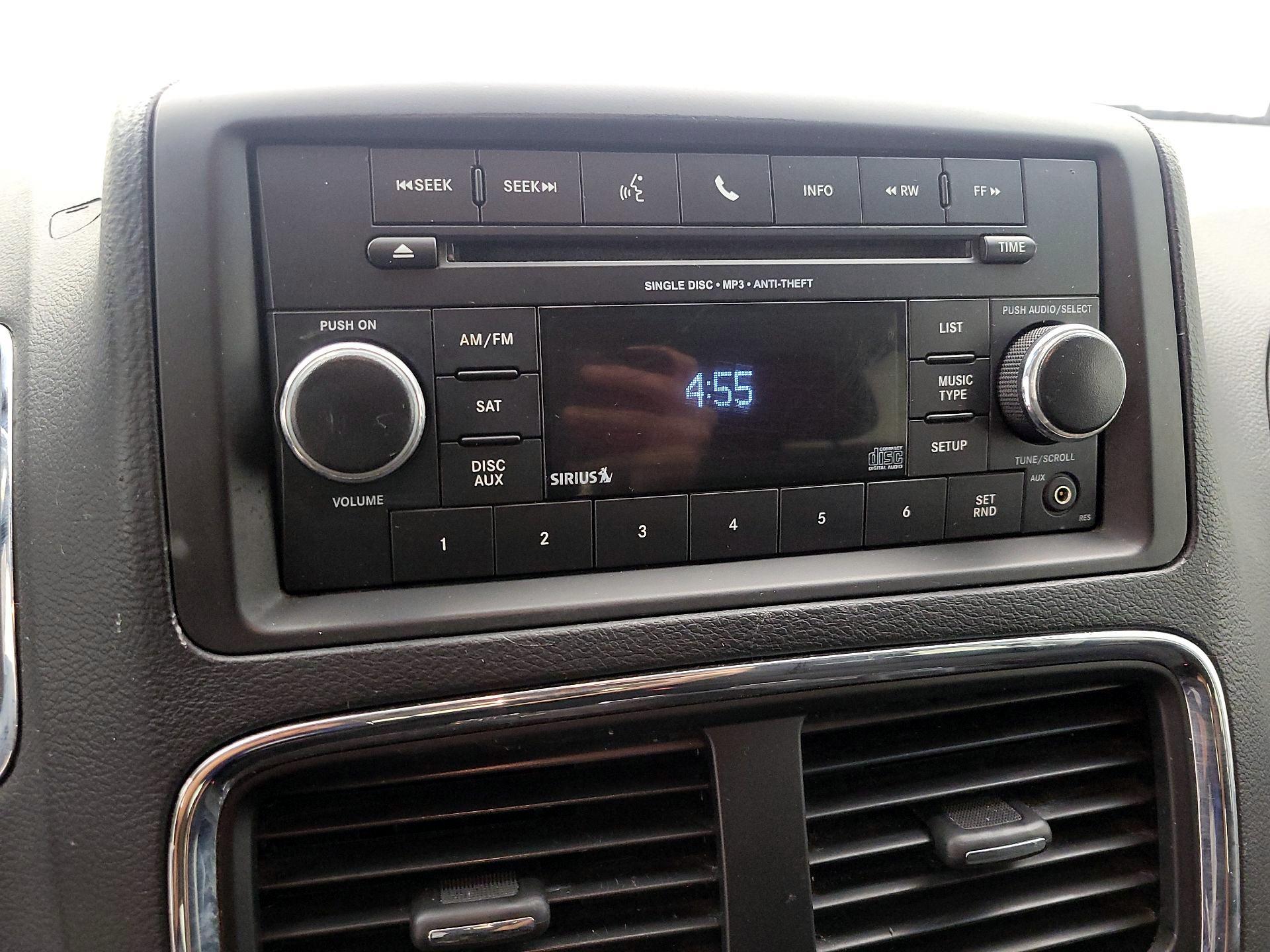 Thumbnail: 2017 Dodge Grand Caravan - 14