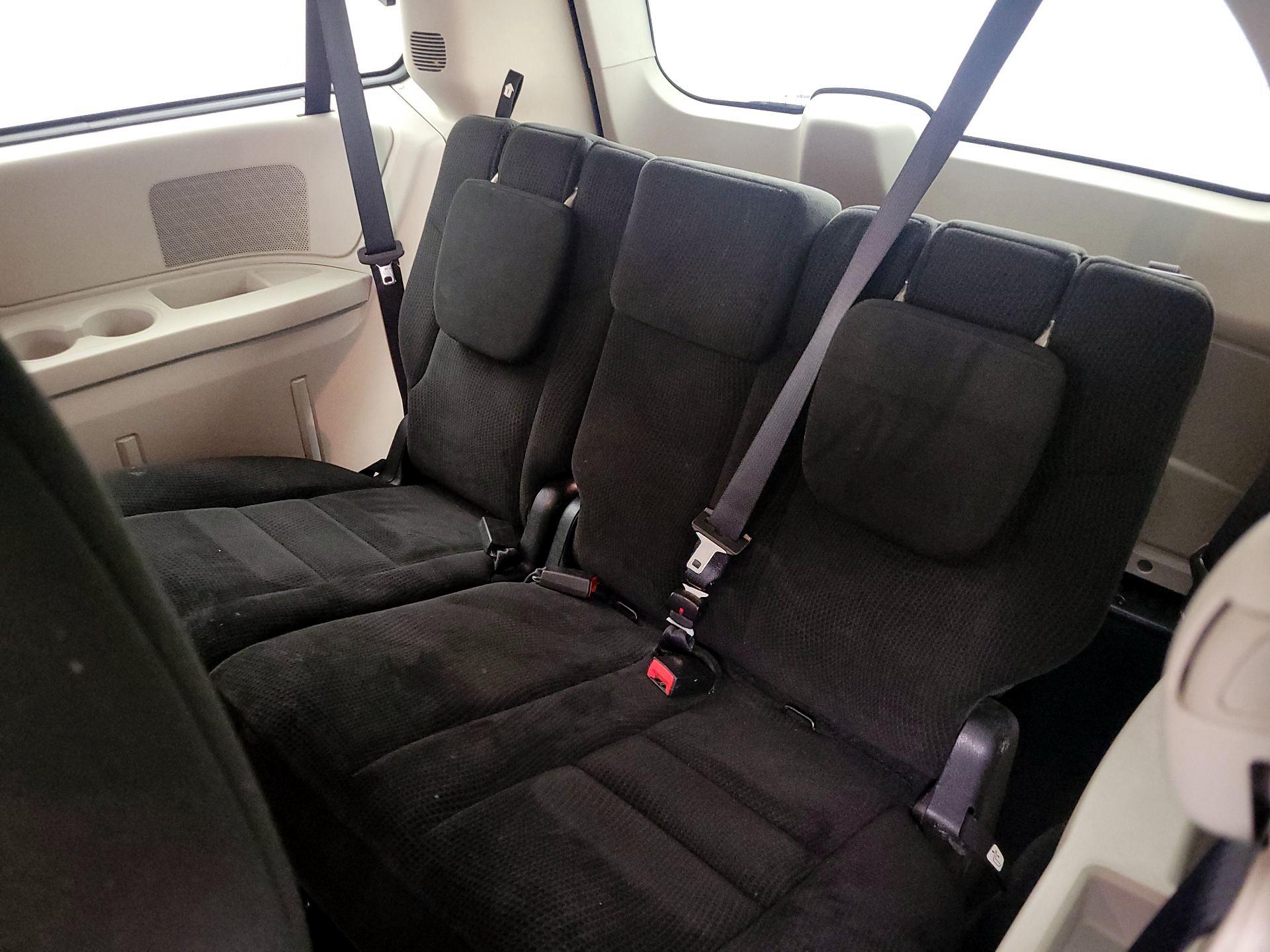 Thumbnail: 2017 Dodge Grand Caravan - 19