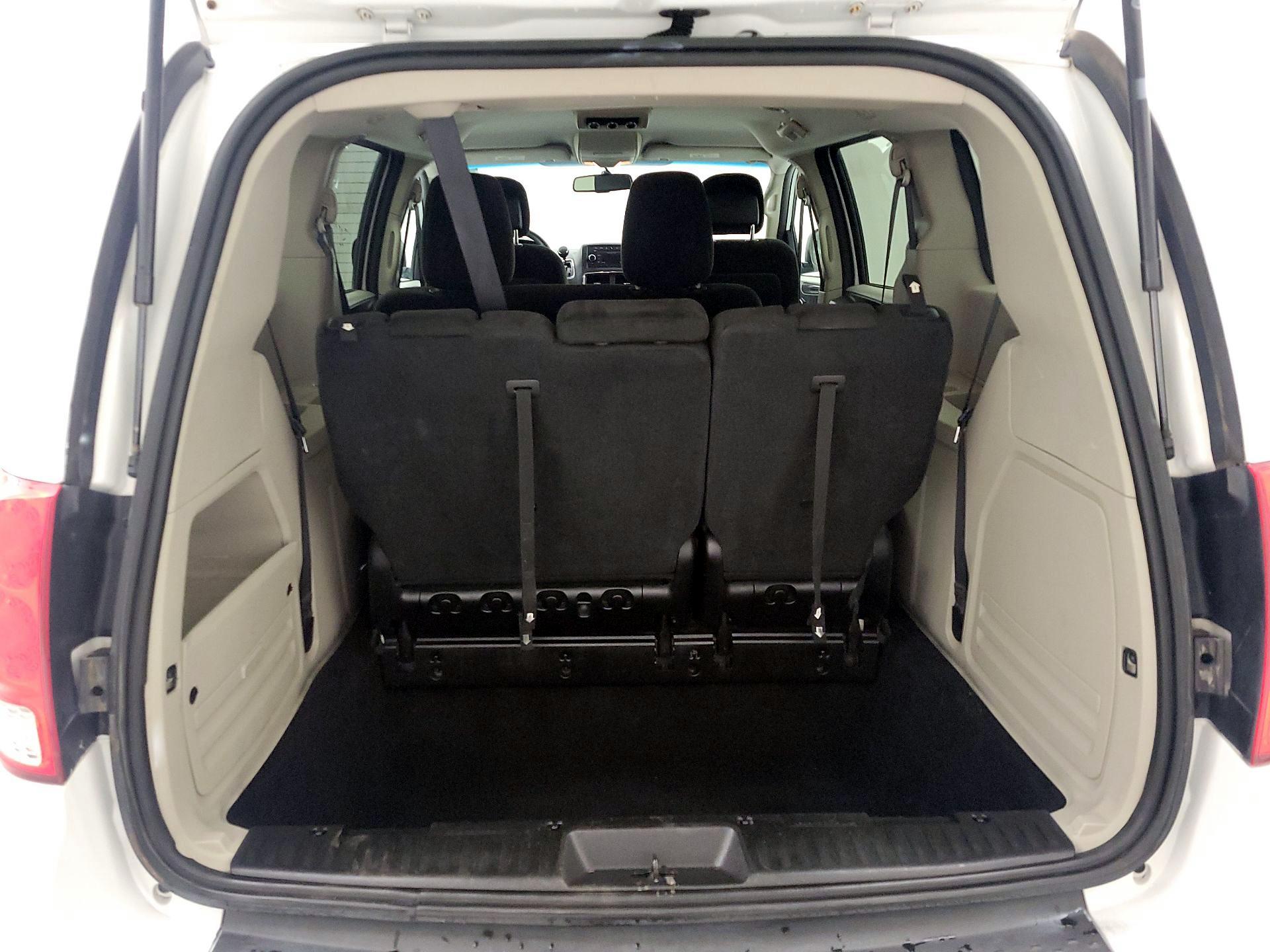 Thumbnail: 2017 Dodge Grand Caravan - 20