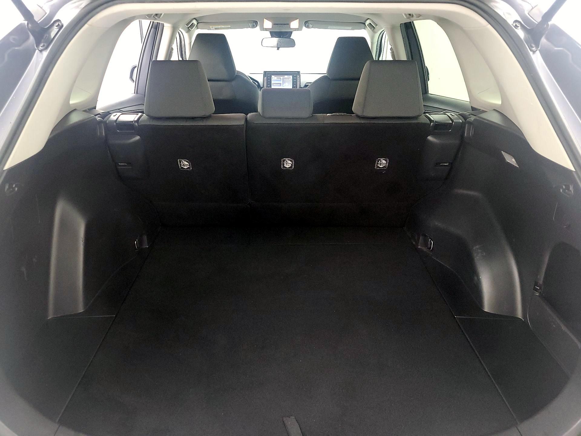 Thumbnail: 2020 Toyota RAV4 - 20