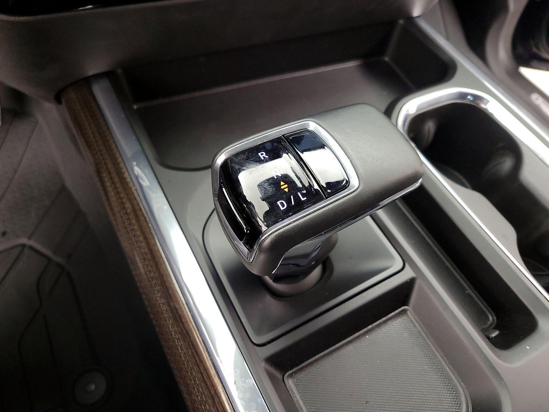 Thumbnail: 2024 Chevrolet Silverado 1500 - 17