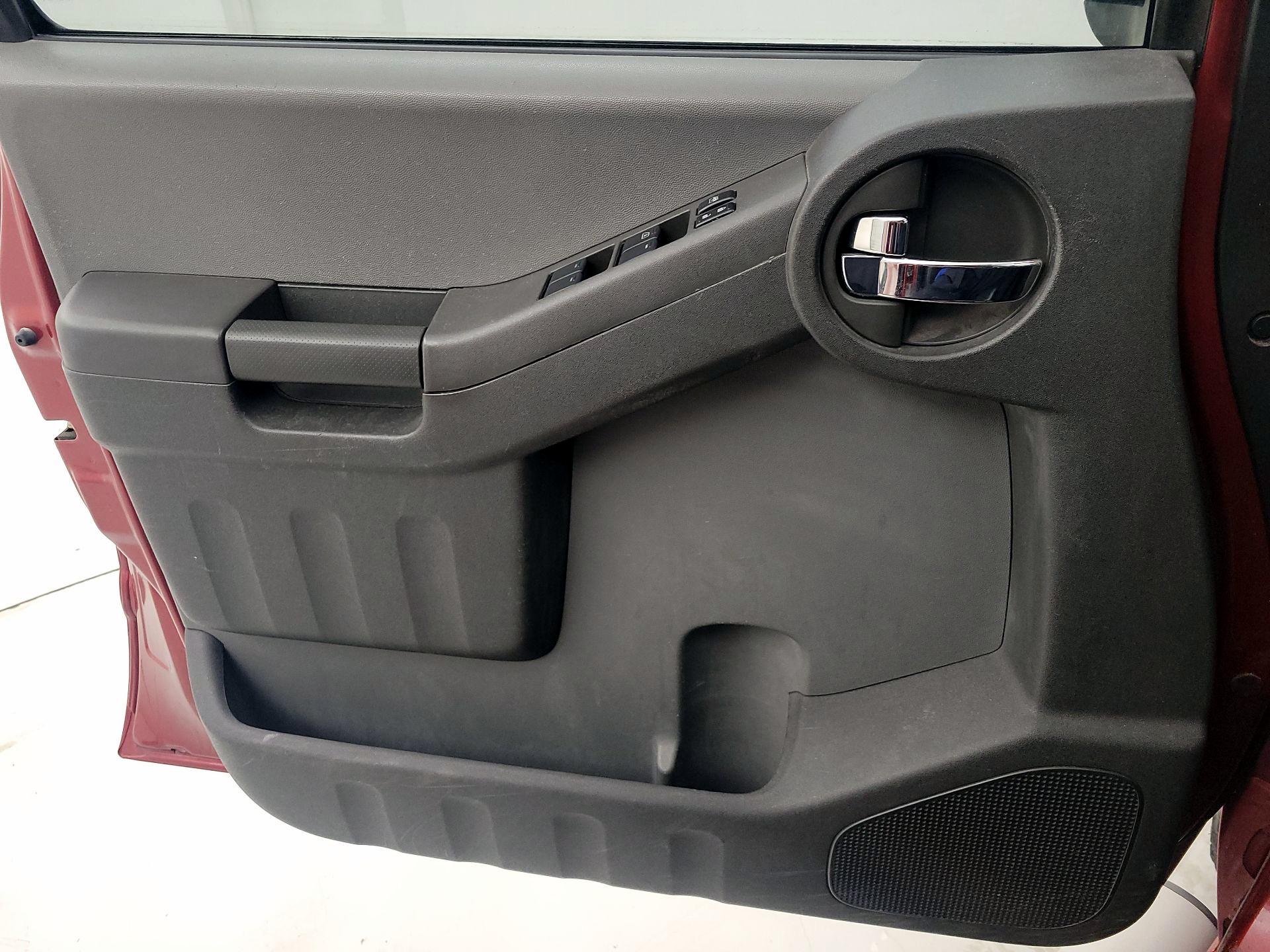 Thumbnail: 2015 Nissan Xterra - 12