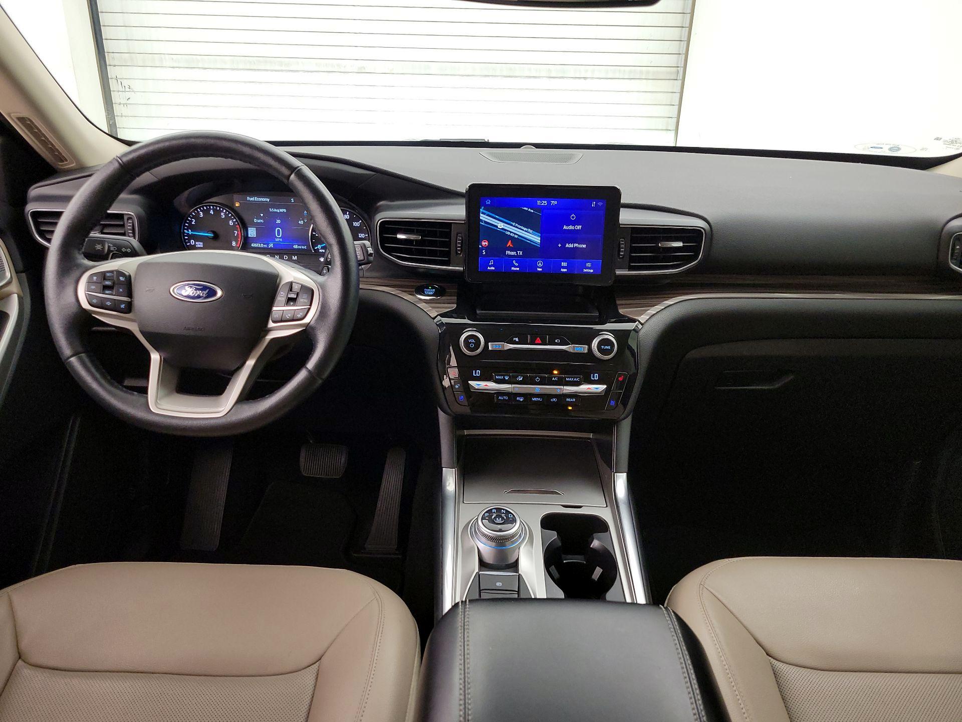 Thumbnail: 2021 Ford Explorer - 9