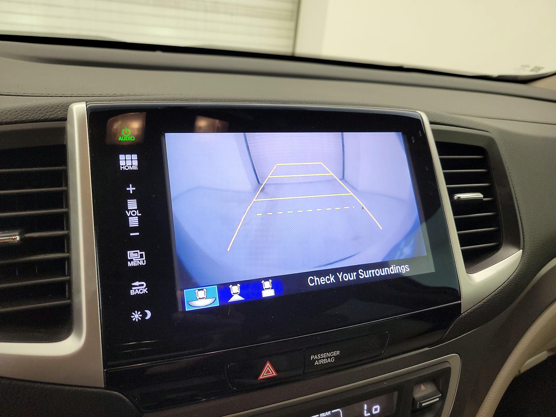 Thumbnail: 2016 Honda Pilot - 12