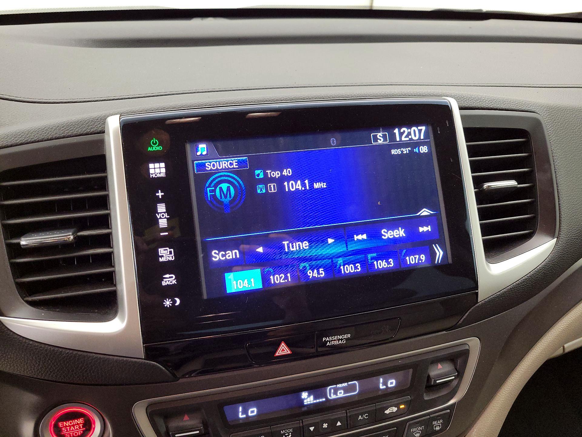 Thumbnail: 2016 Honda Pilot - 13