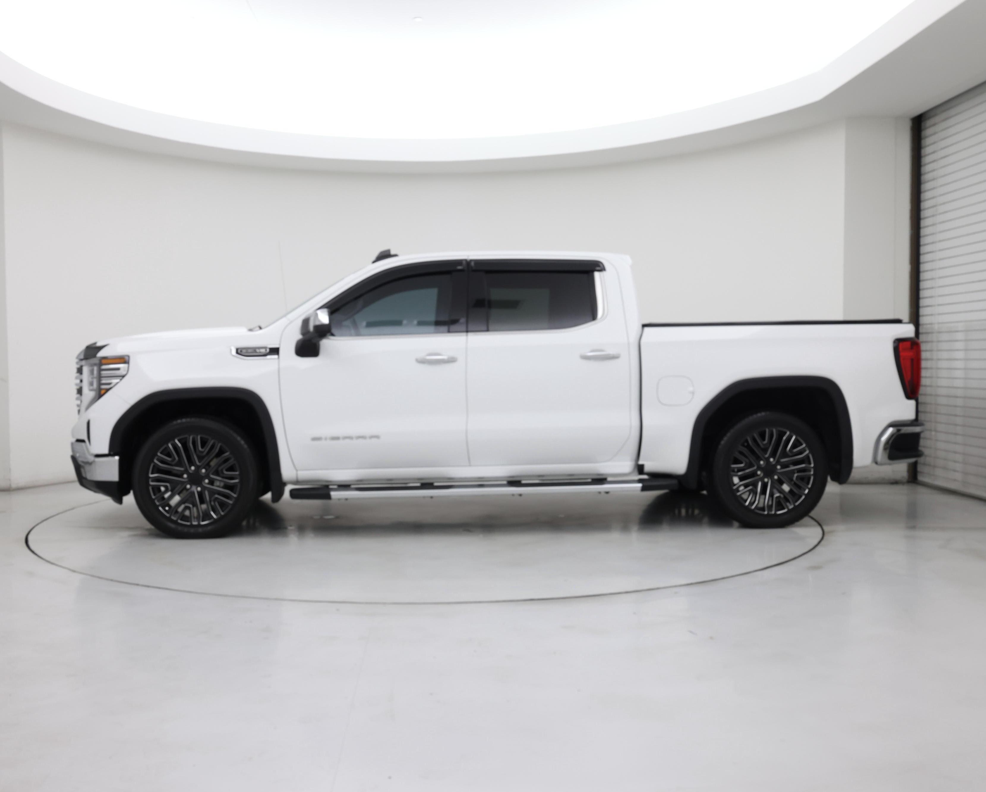 Thumbnail: 2022 GMC Sierra 1500 - 3