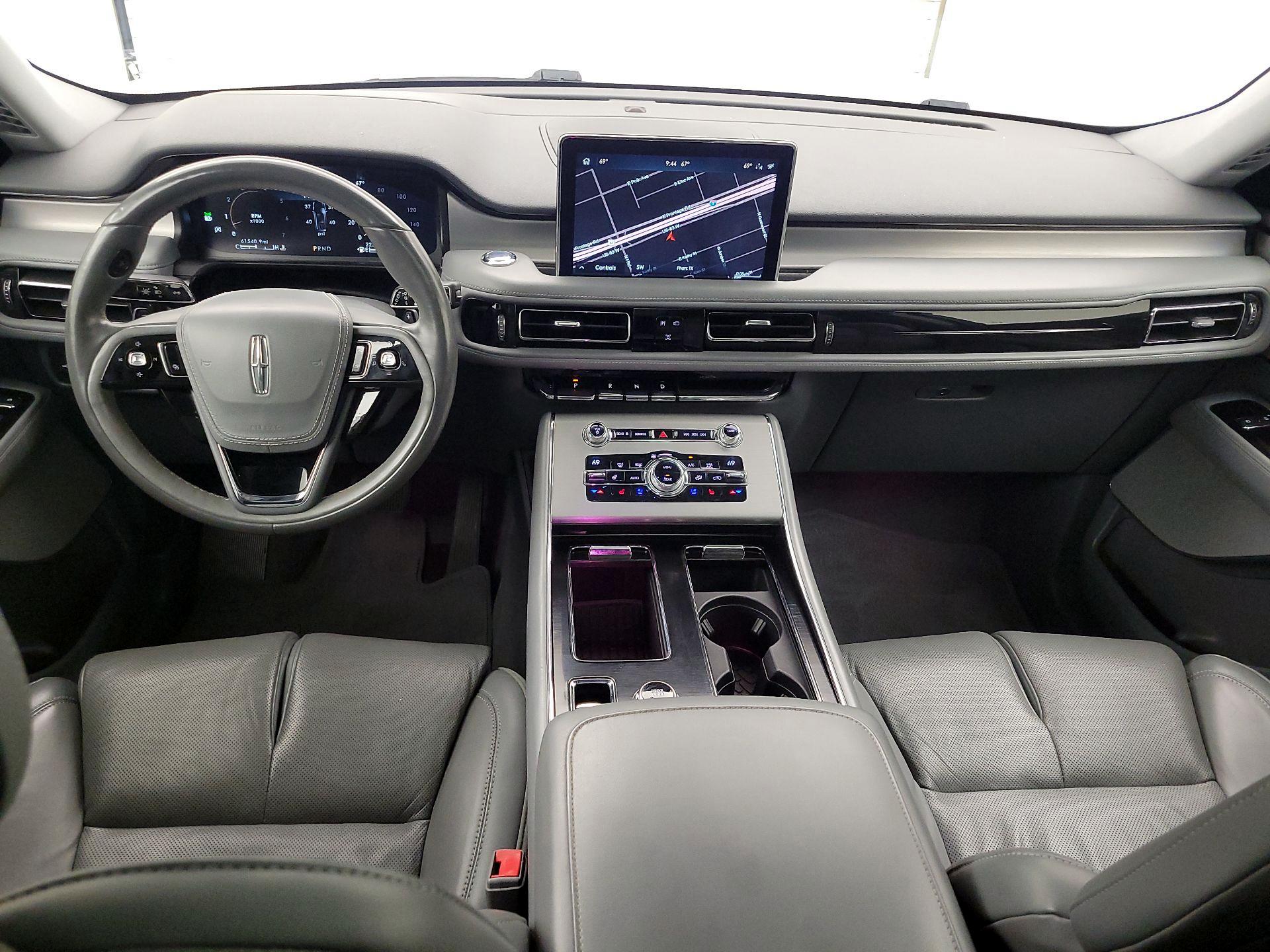 Thumbnail: 2020 Lincoln Aviator - 9