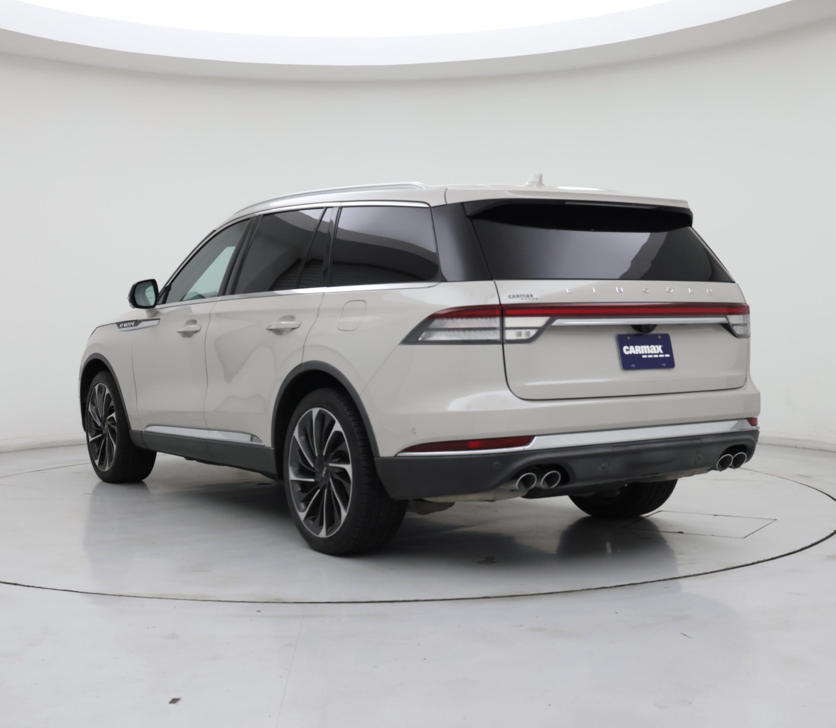 Thumbnail: 2020 Lincoln Aviator - 2