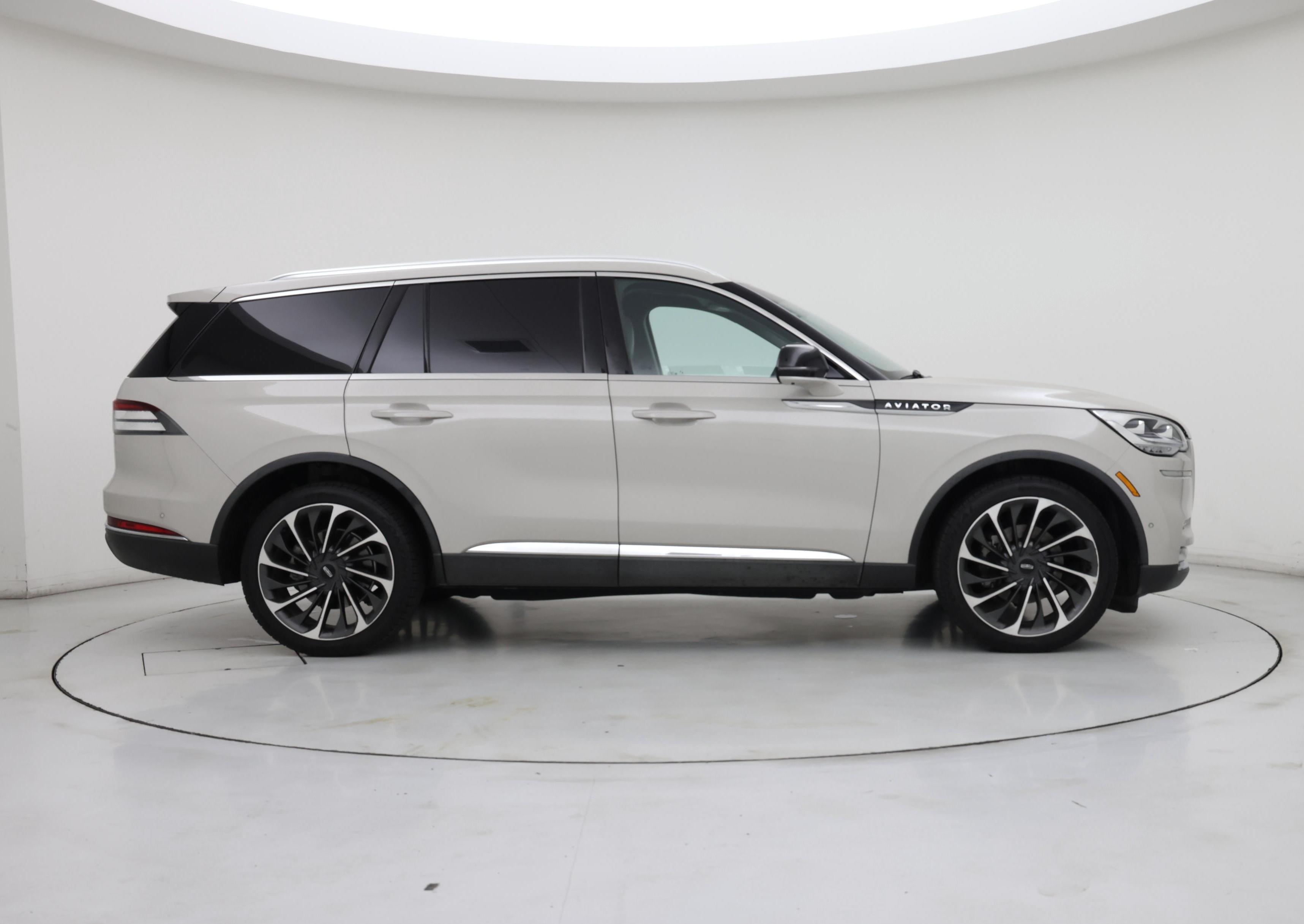 Thumbnail: 2020 Lincoln Aviator - 7