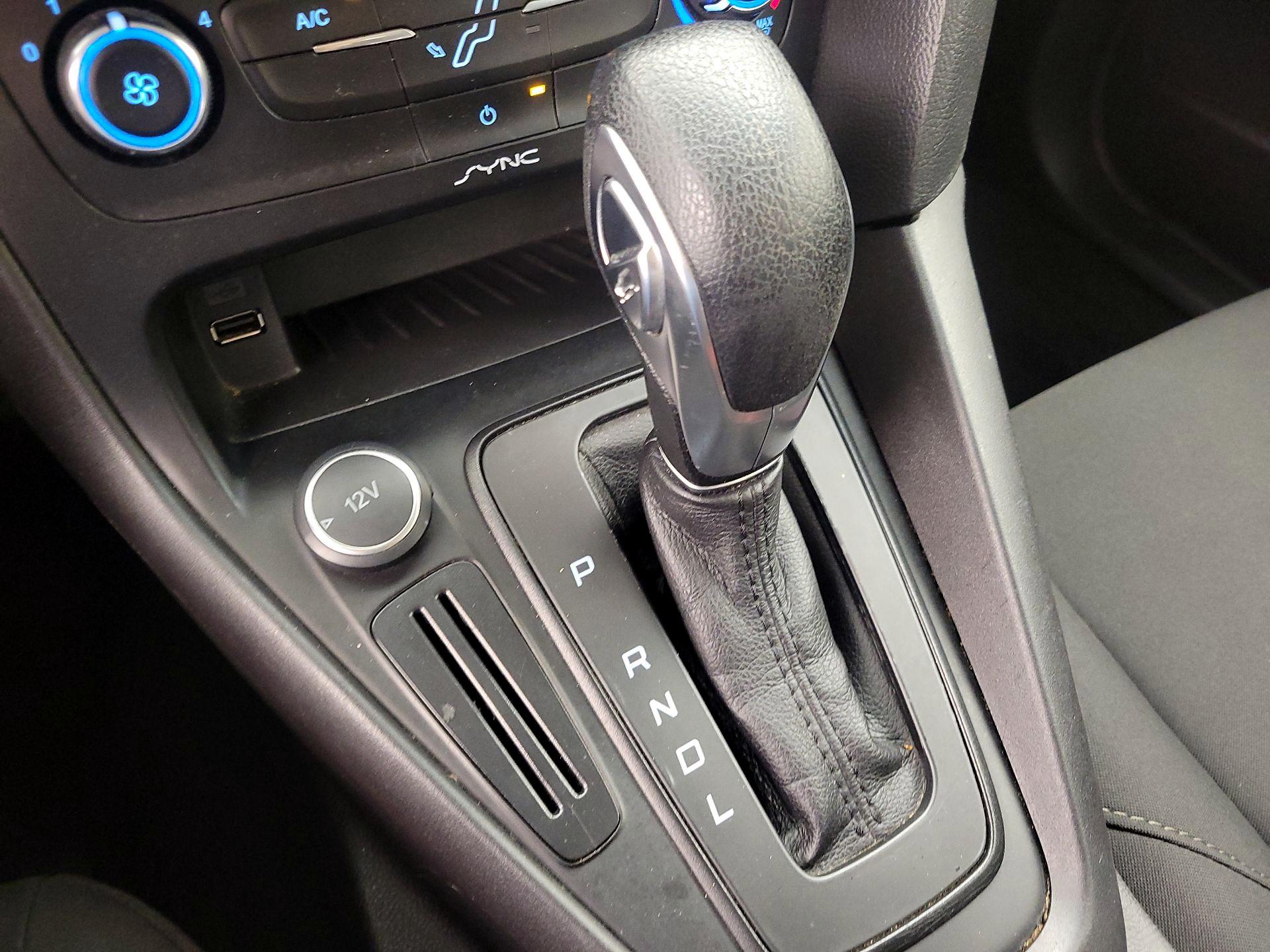 Thumbnail: 2017 Ford Focus - 17