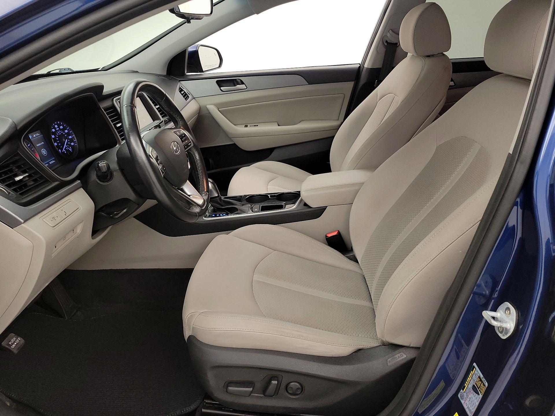 Thumbnail: 2019 Hyundai Sonata - 9