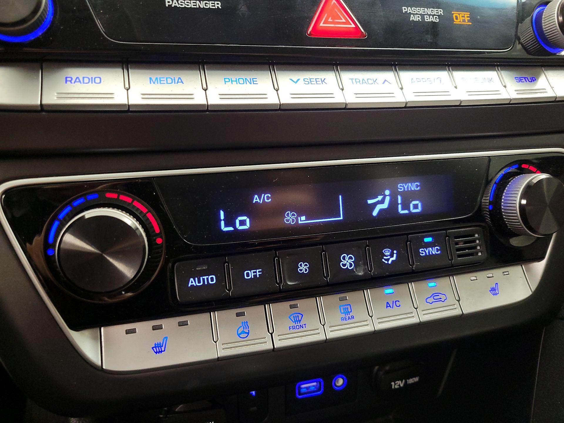 Thumbnail: 2019 Hyundai Sonata - 14