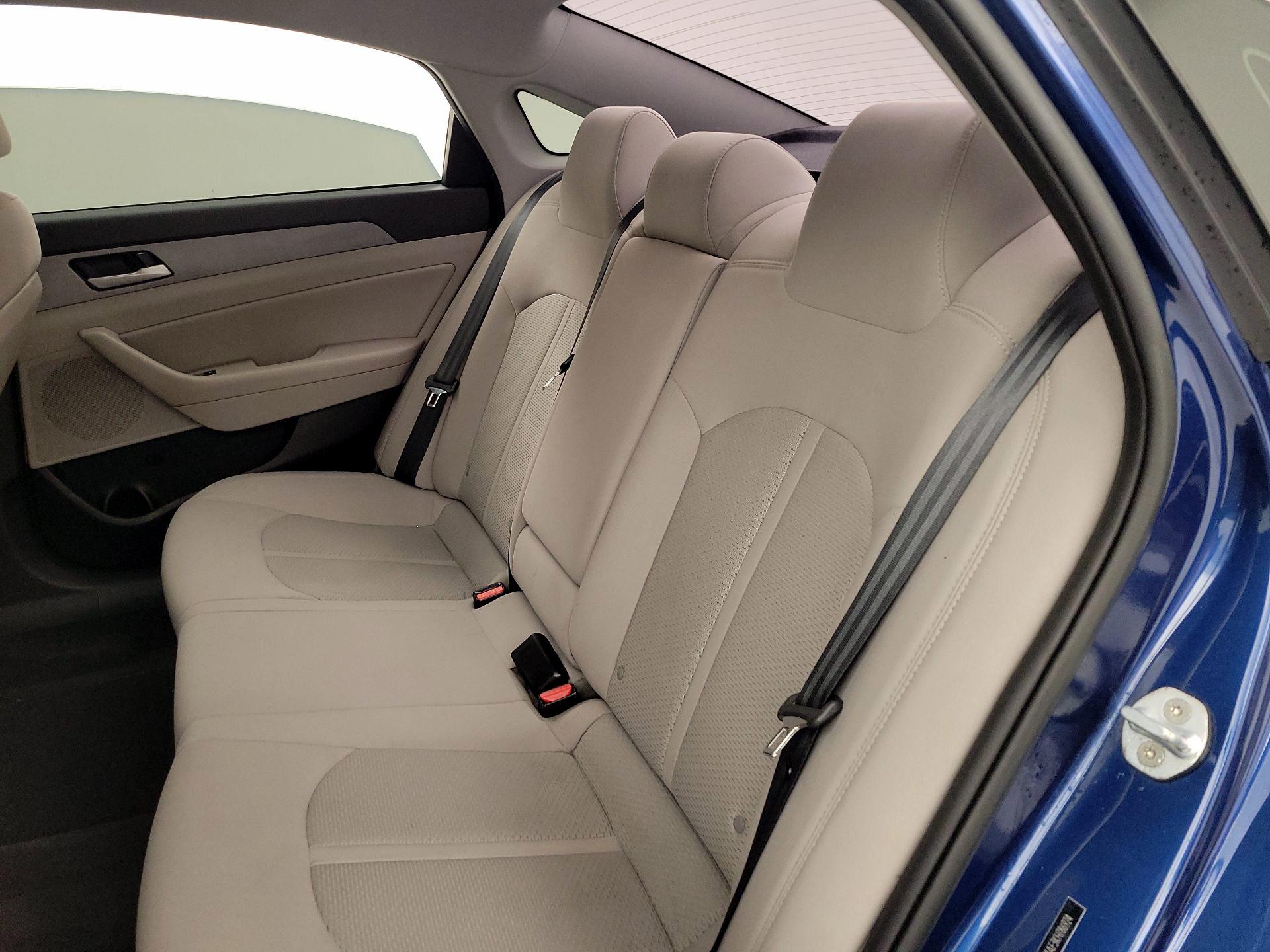 Thumbnail: 2019 Hyundai Sonata - 17