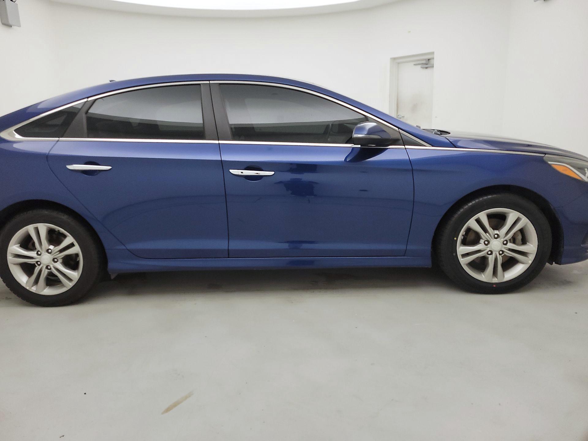 Thumbnail: 2019 Hyundai Sonata - 4