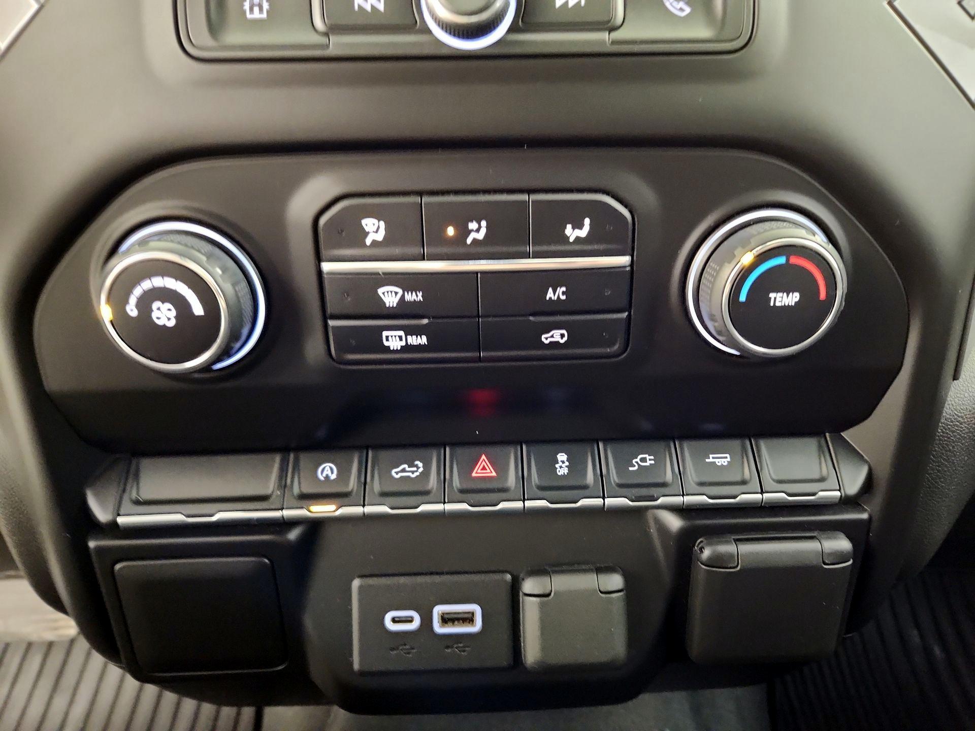 Thumbnail: 2021 Chevrolet Silverado 1500 - 16