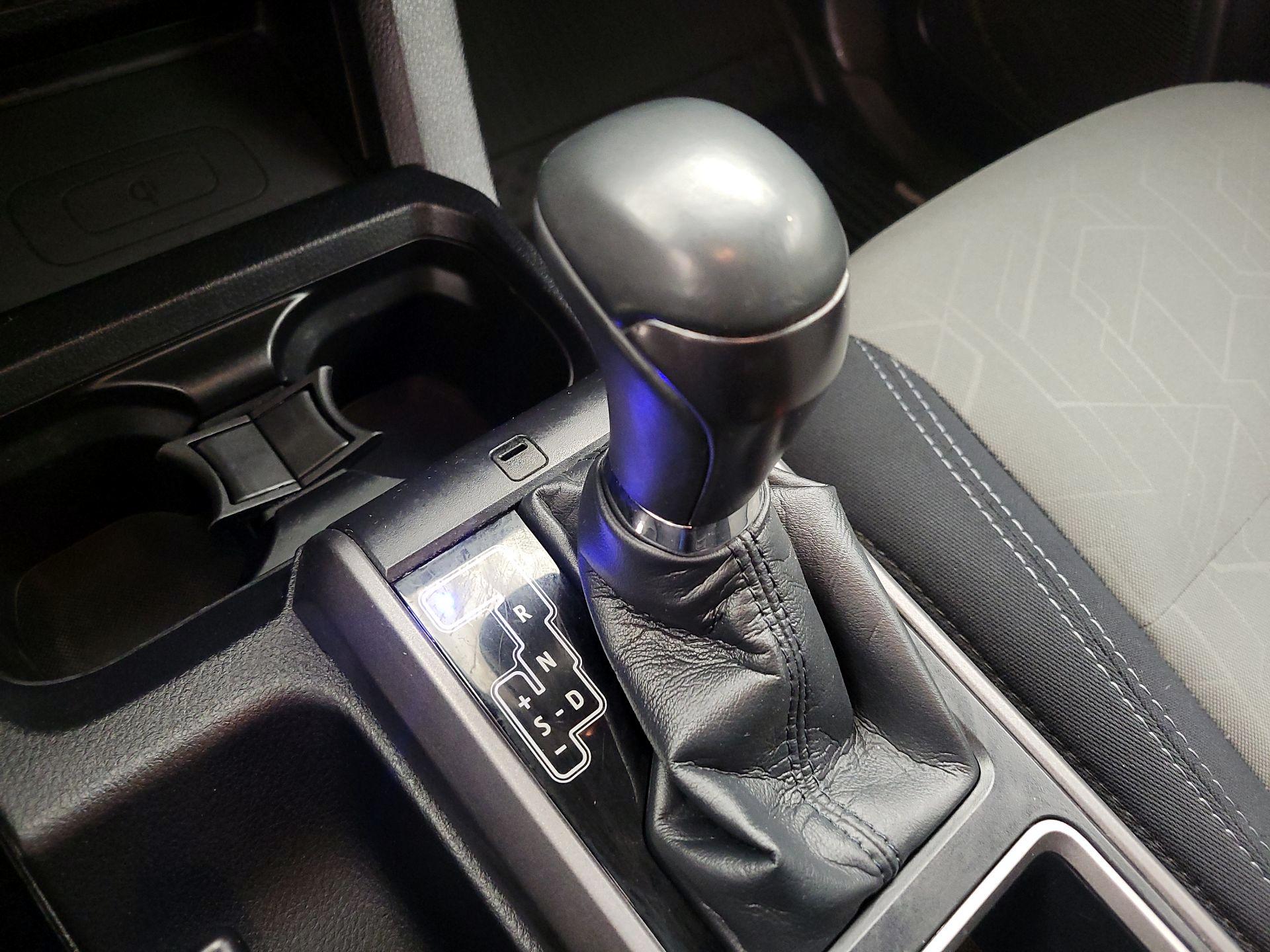 Thumbnail: 2020 Toyota Tacoma - 16