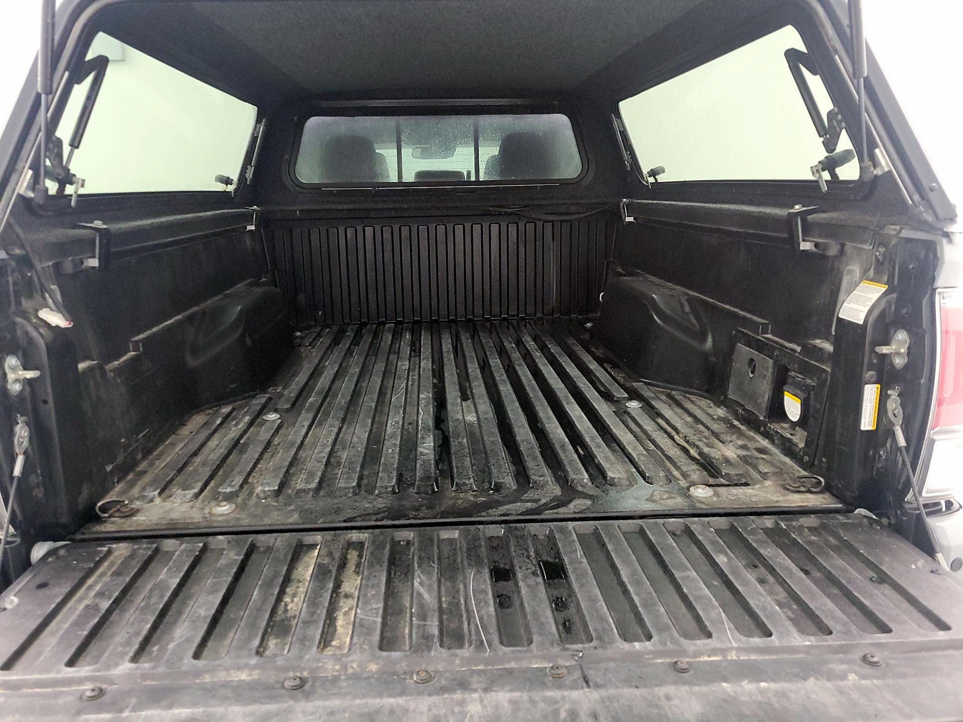 Thumbnail: 2020 Toyota Tacoma - 19