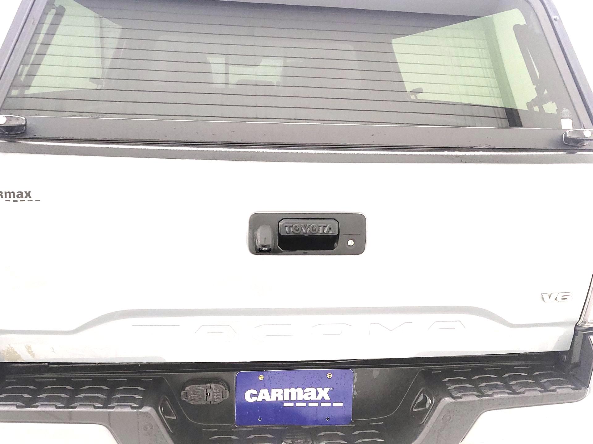 Thumbnail: 2020 Toyota Tacoma - 6