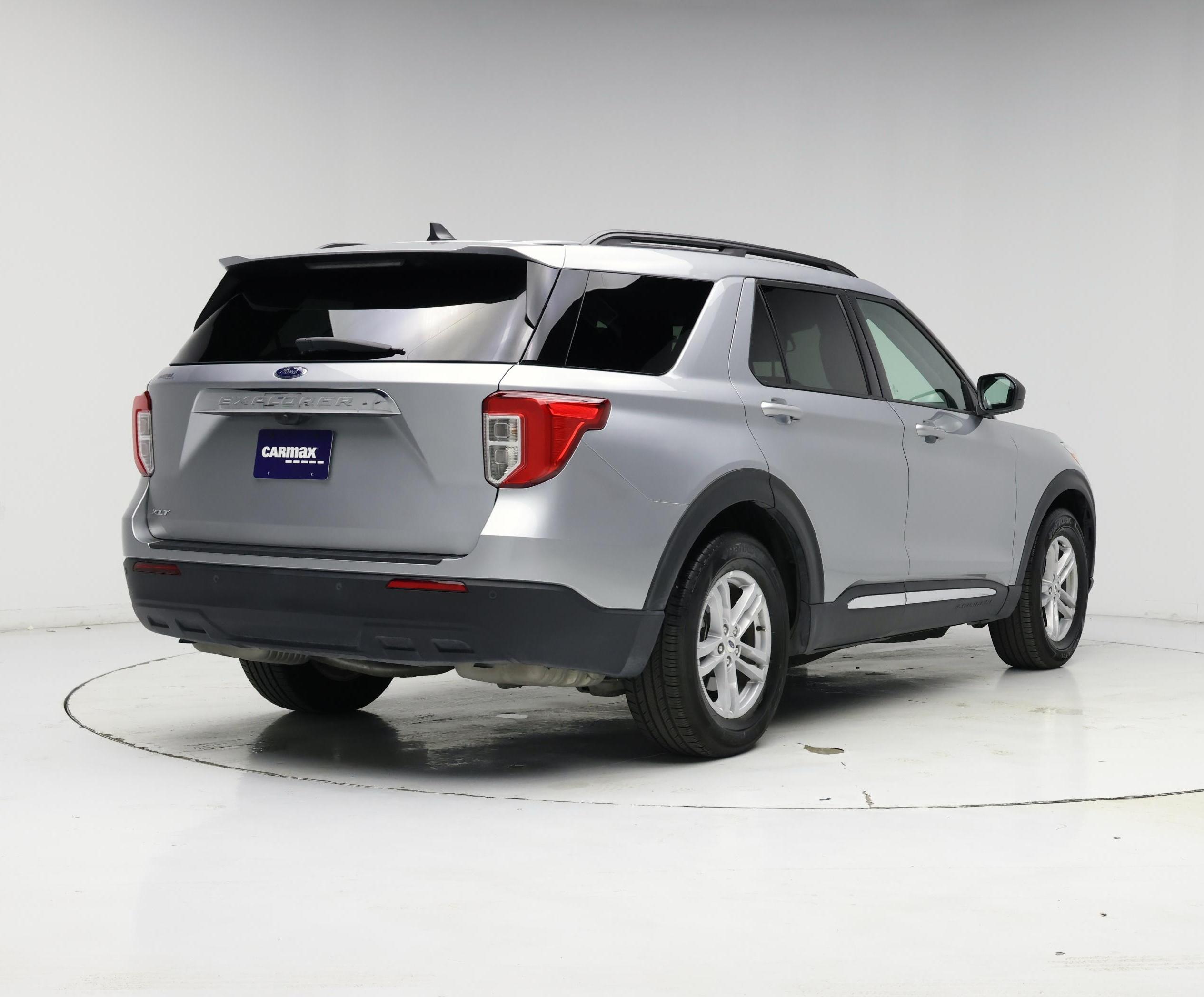 Thumbnail: 2023 Ford Explorer - 8