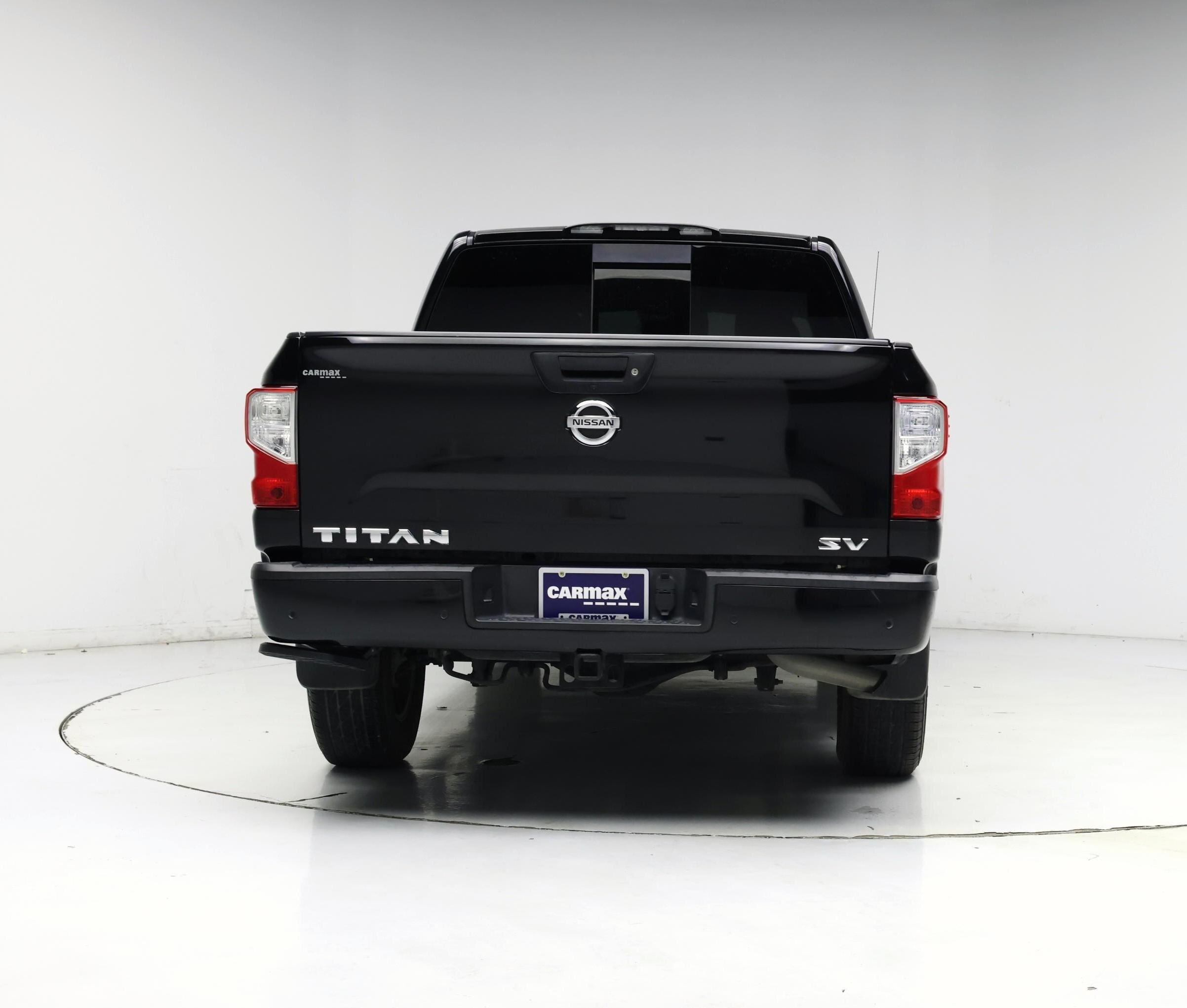 Thumbnail: 2020 Nissan Titan - 6