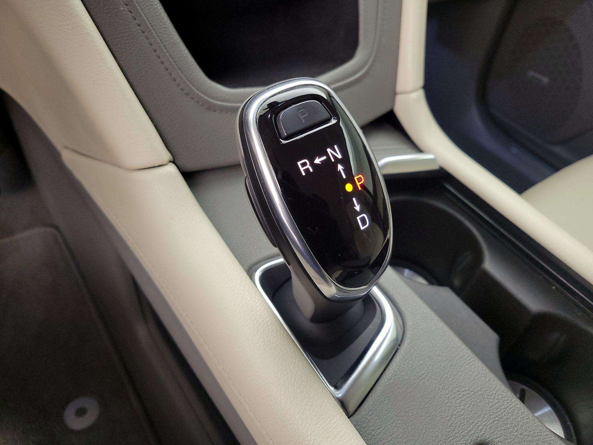 Thumbnail: 2018 Cadillac XT5 - 18