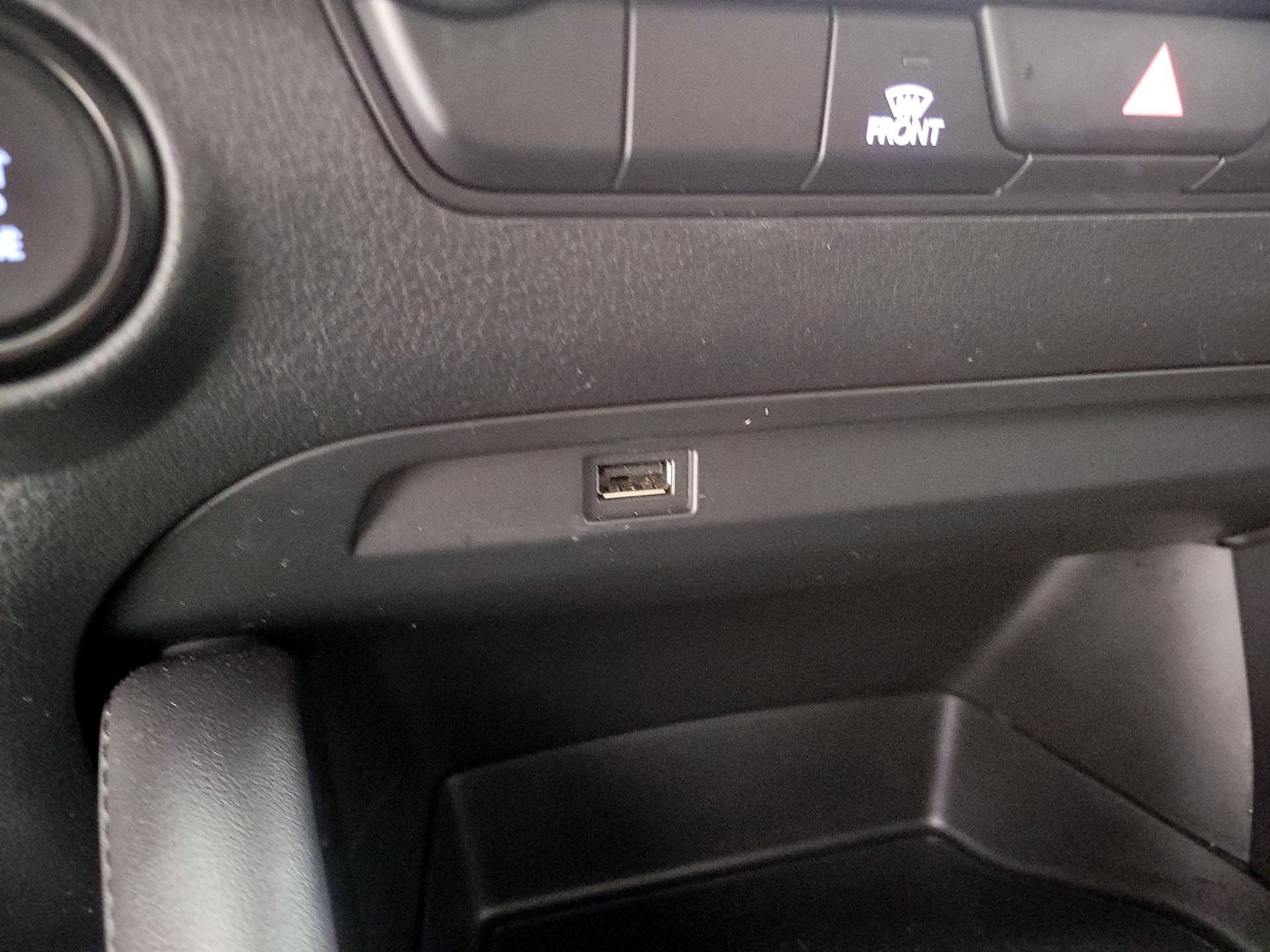 Thumbnail: 2020 Mazda Mazda3 - 17