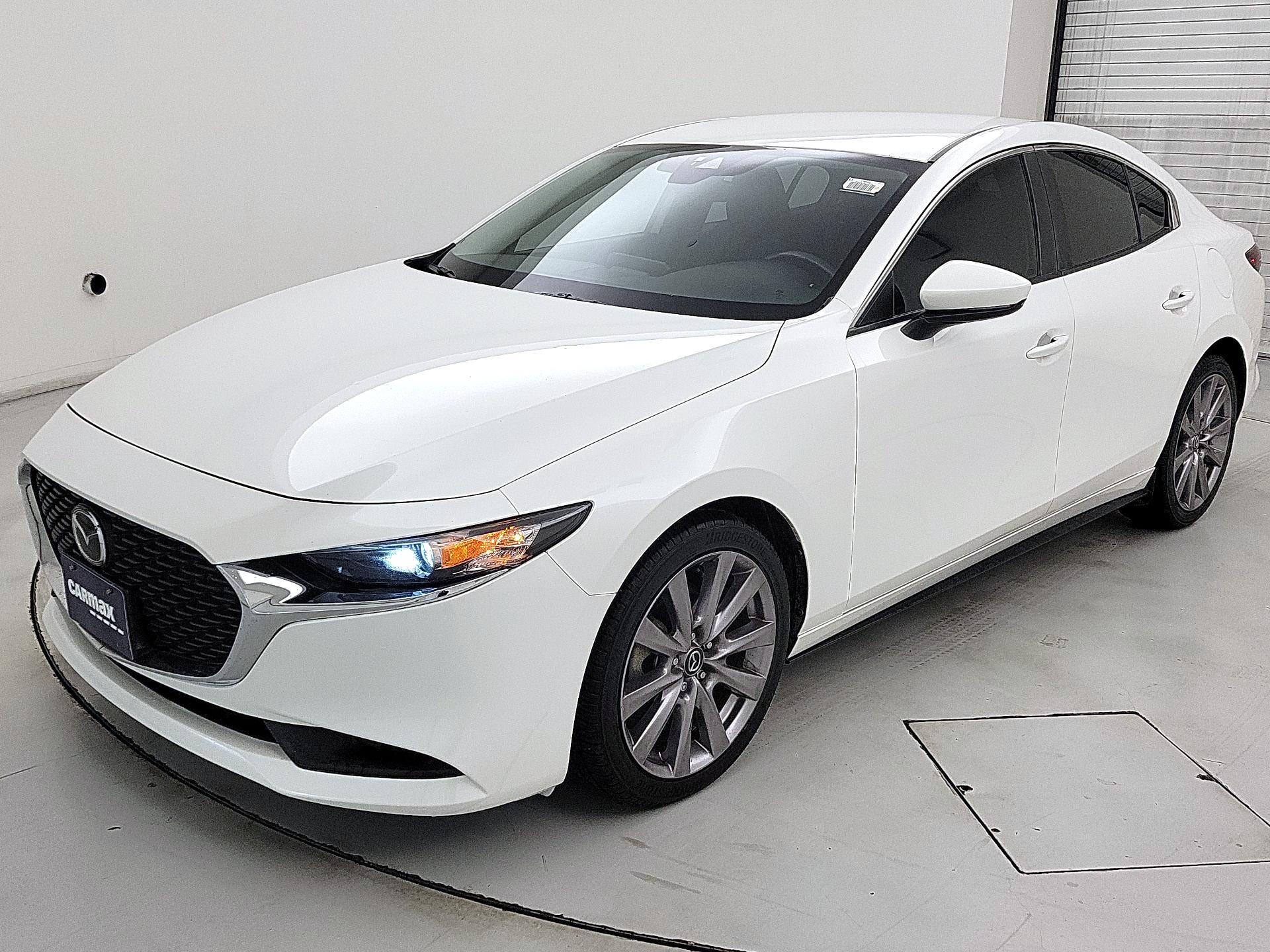 Thumbnail: 2020 Mazda Mazda3 - 3