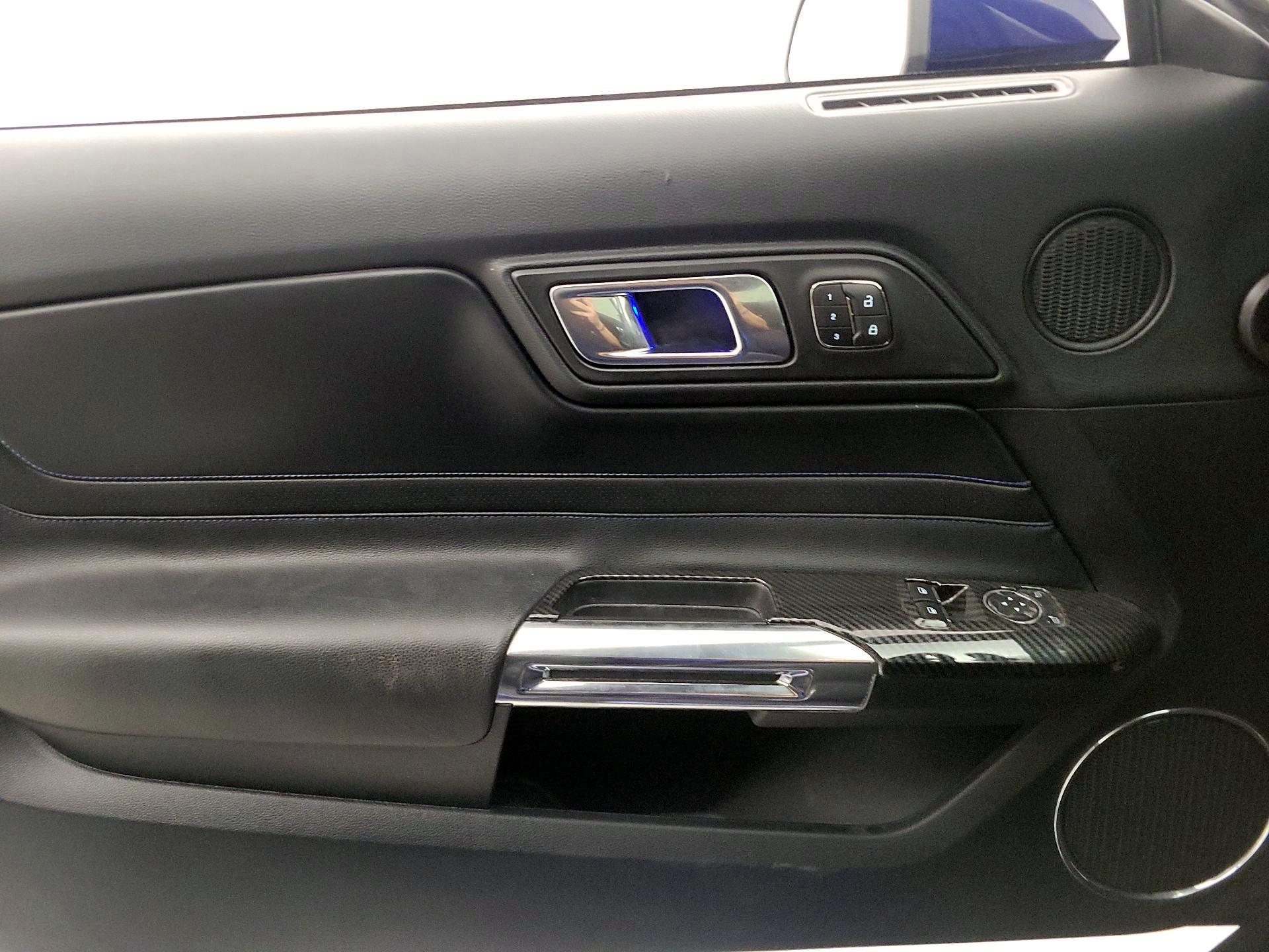 Thumbnail: 2019 Ford Mustang - 10