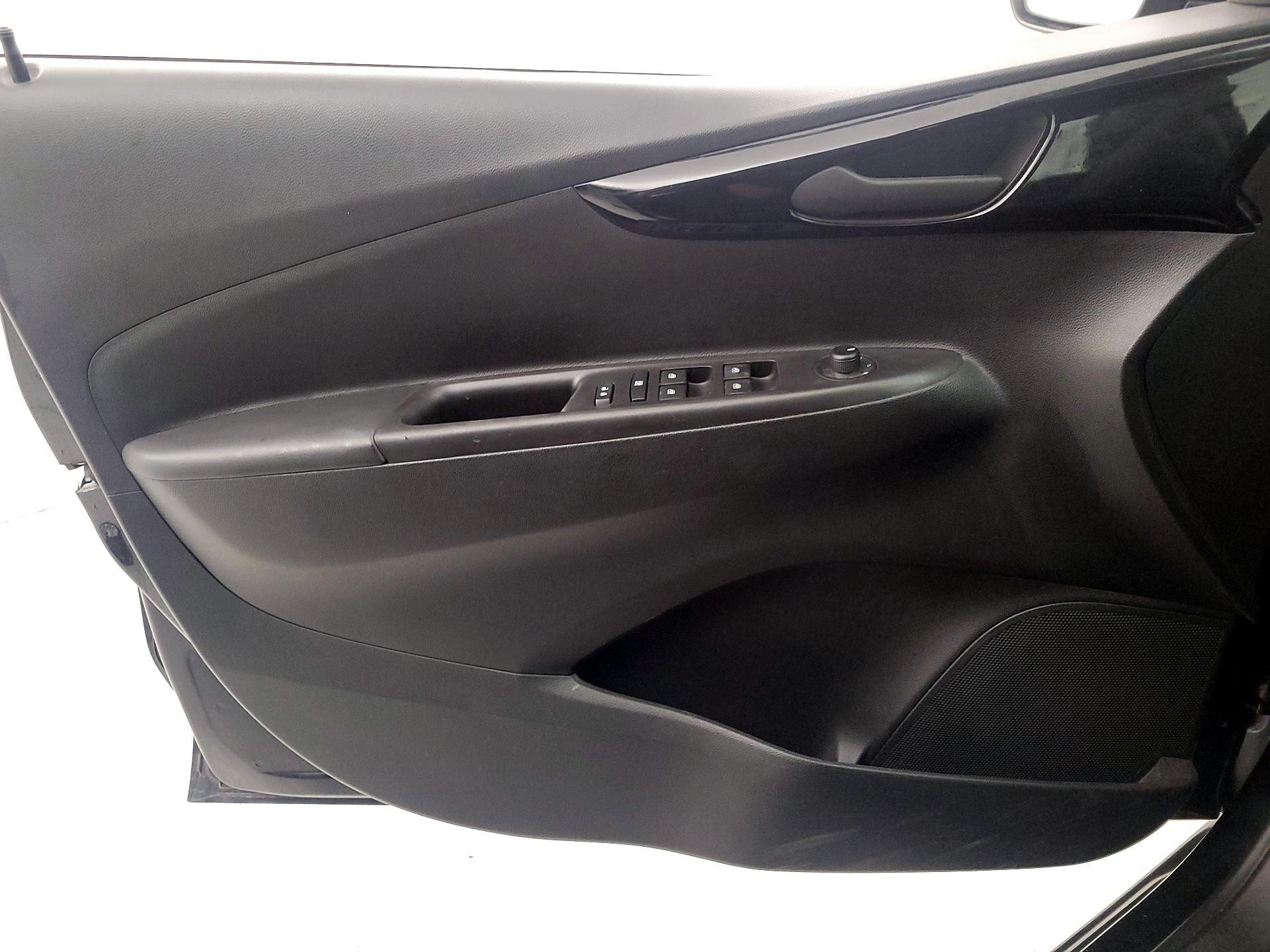 Thumbnail: 2017 Chevrolet Spark - 12