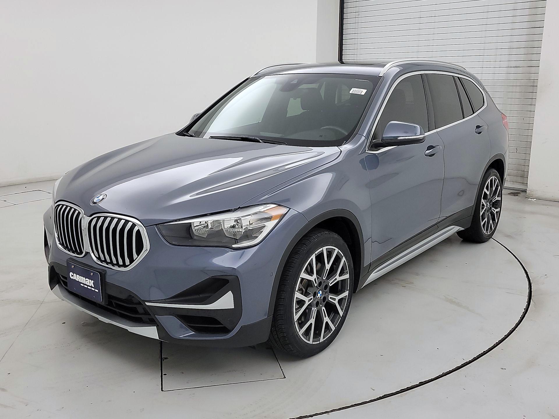 Thumbnail: 2021 BMW X1 - 3
