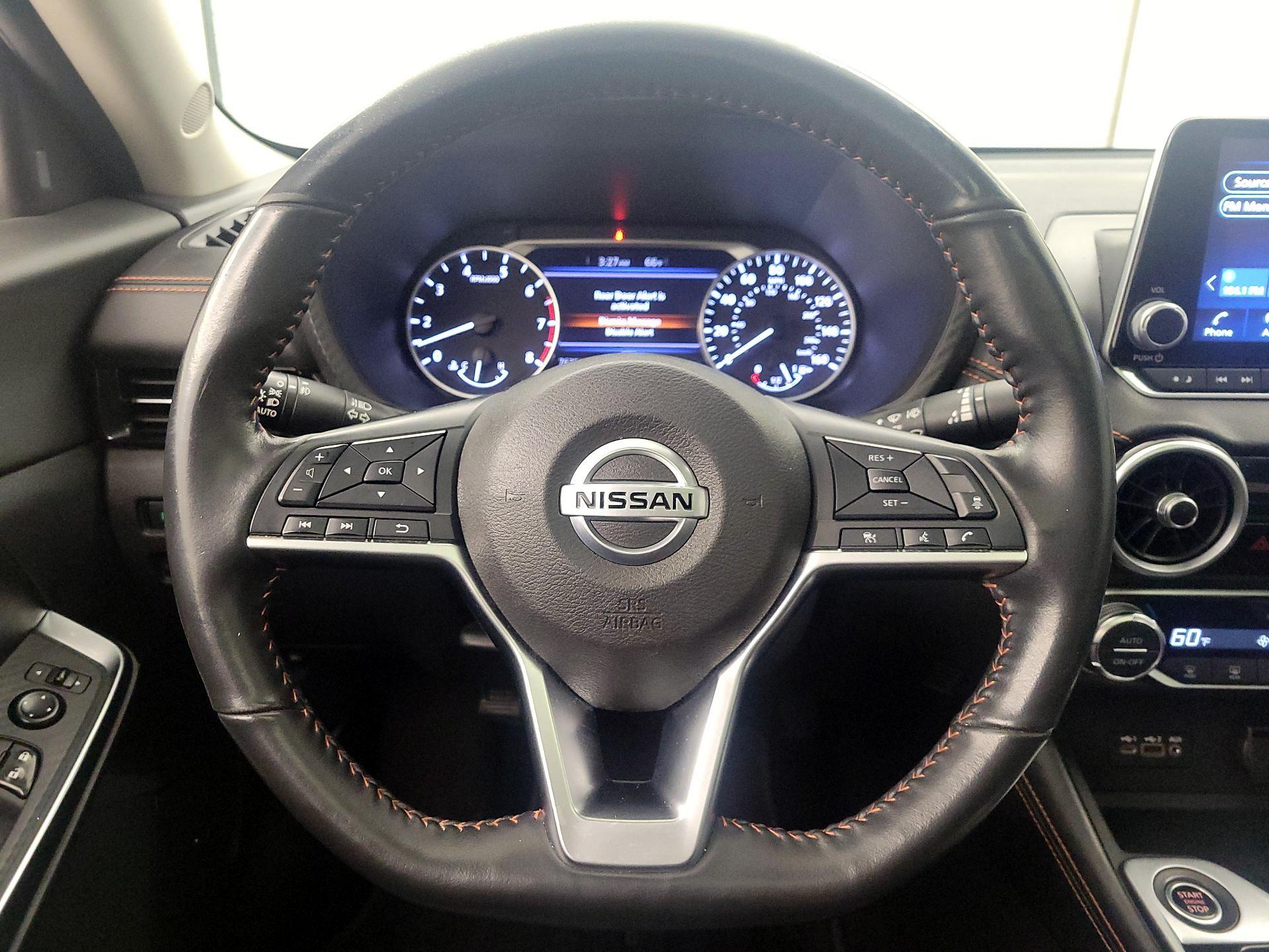 Thumbnail: 2022 Nissan Sentra - 10